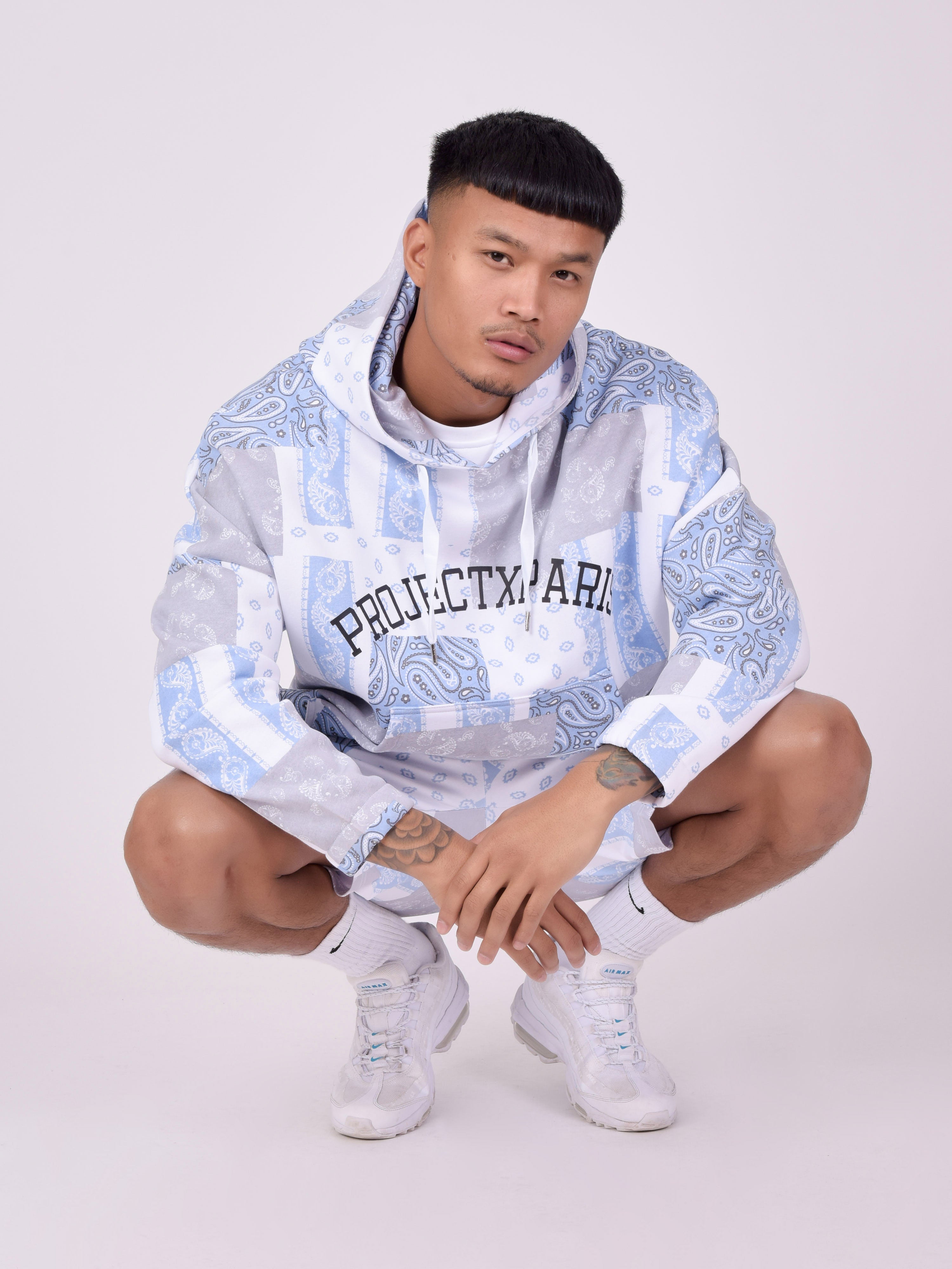 2220140-blanc-modelshot