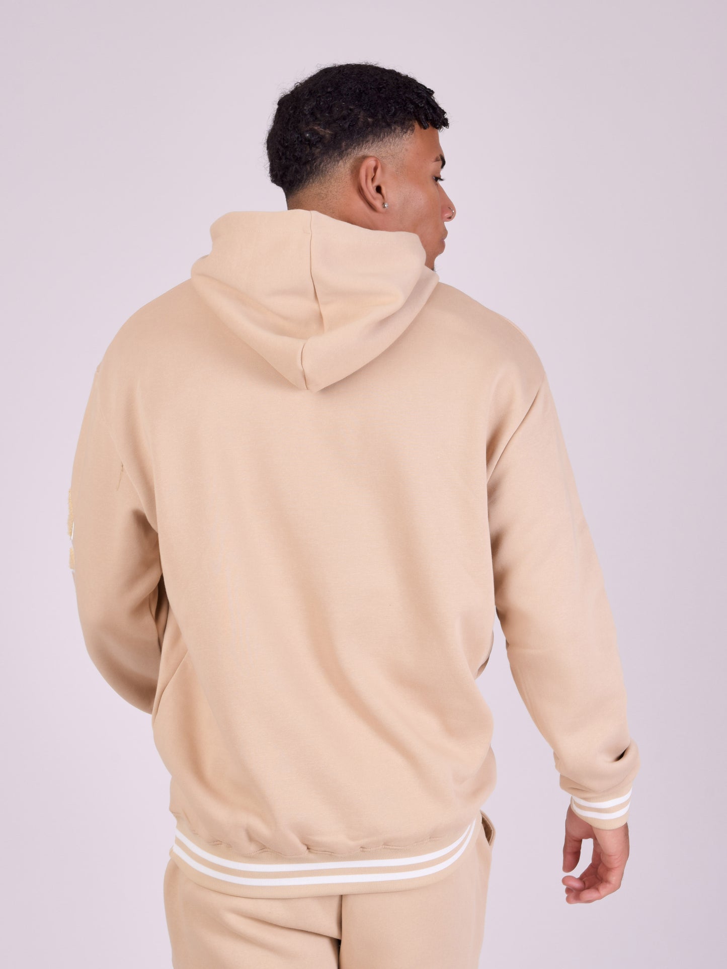 2220146-beige