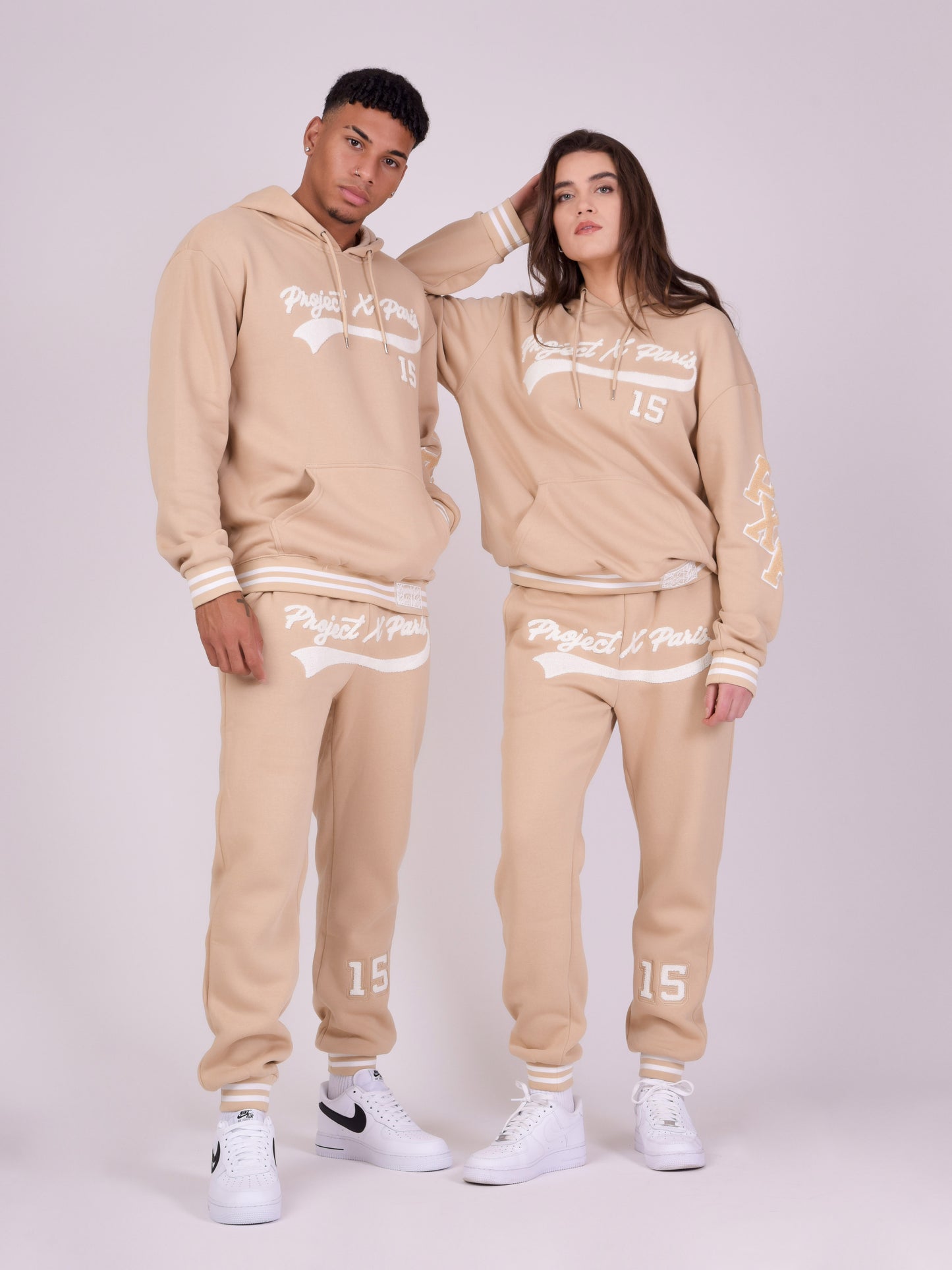 2220146-beige