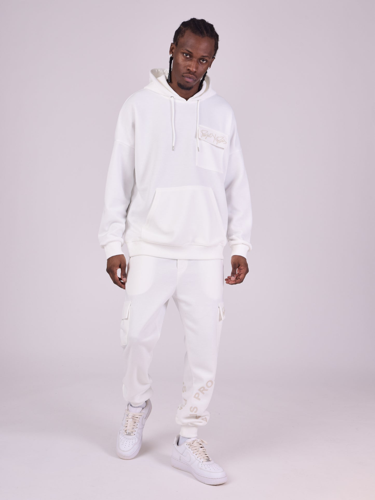 2220147-blanc-modelshot
