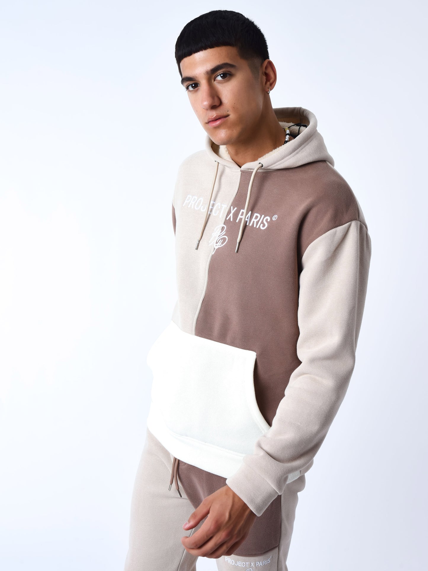 2220166-beige-modelshot