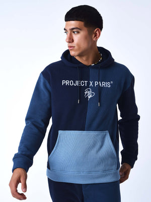 2220166-bleu-modelshot