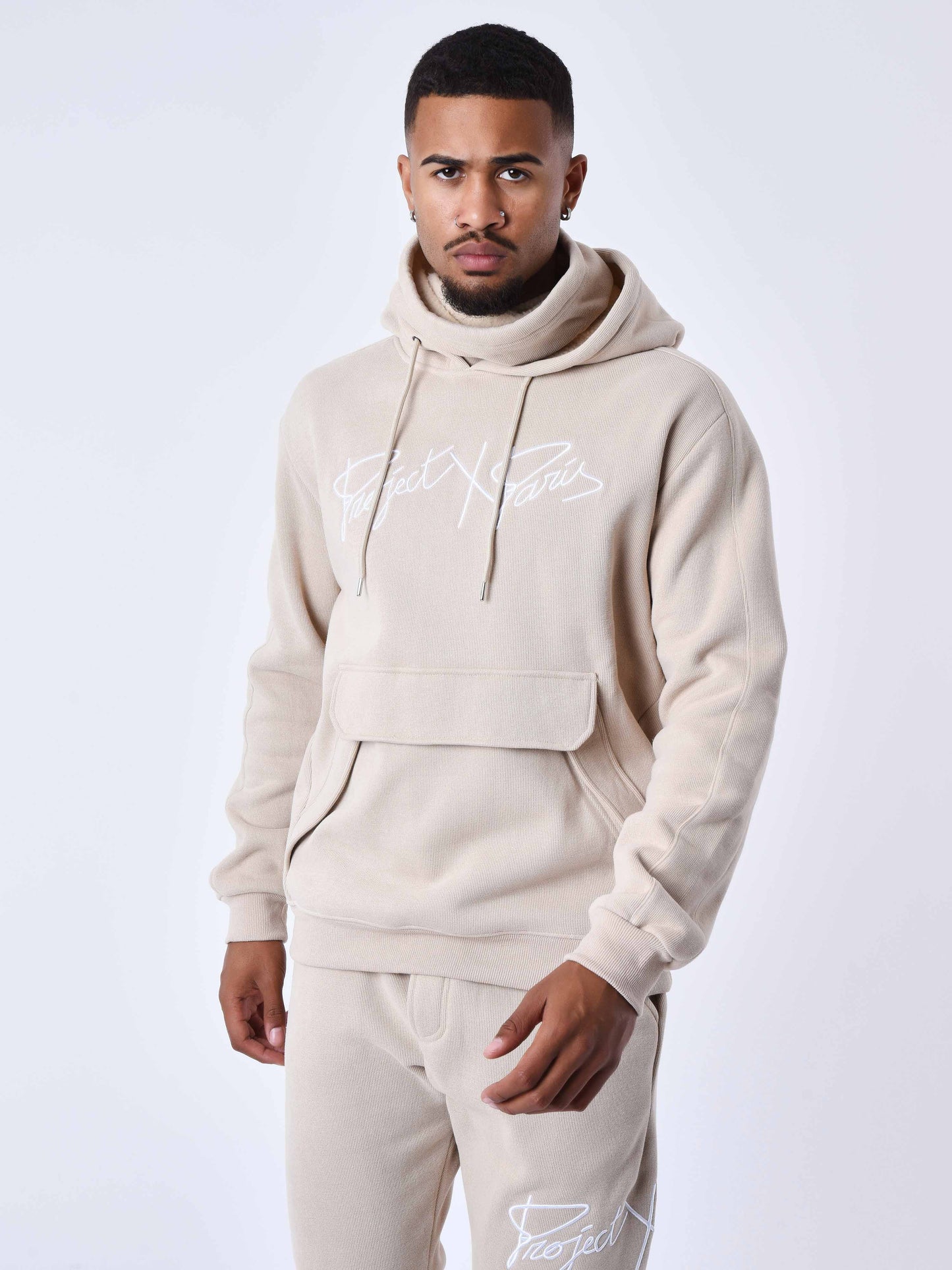 2220178-beige-modelshot