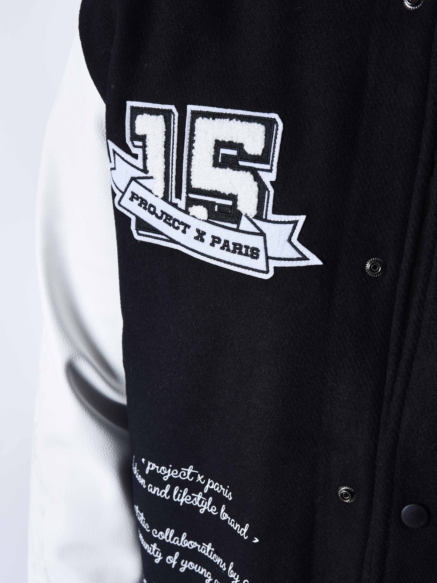 2230109-noir-detailshot