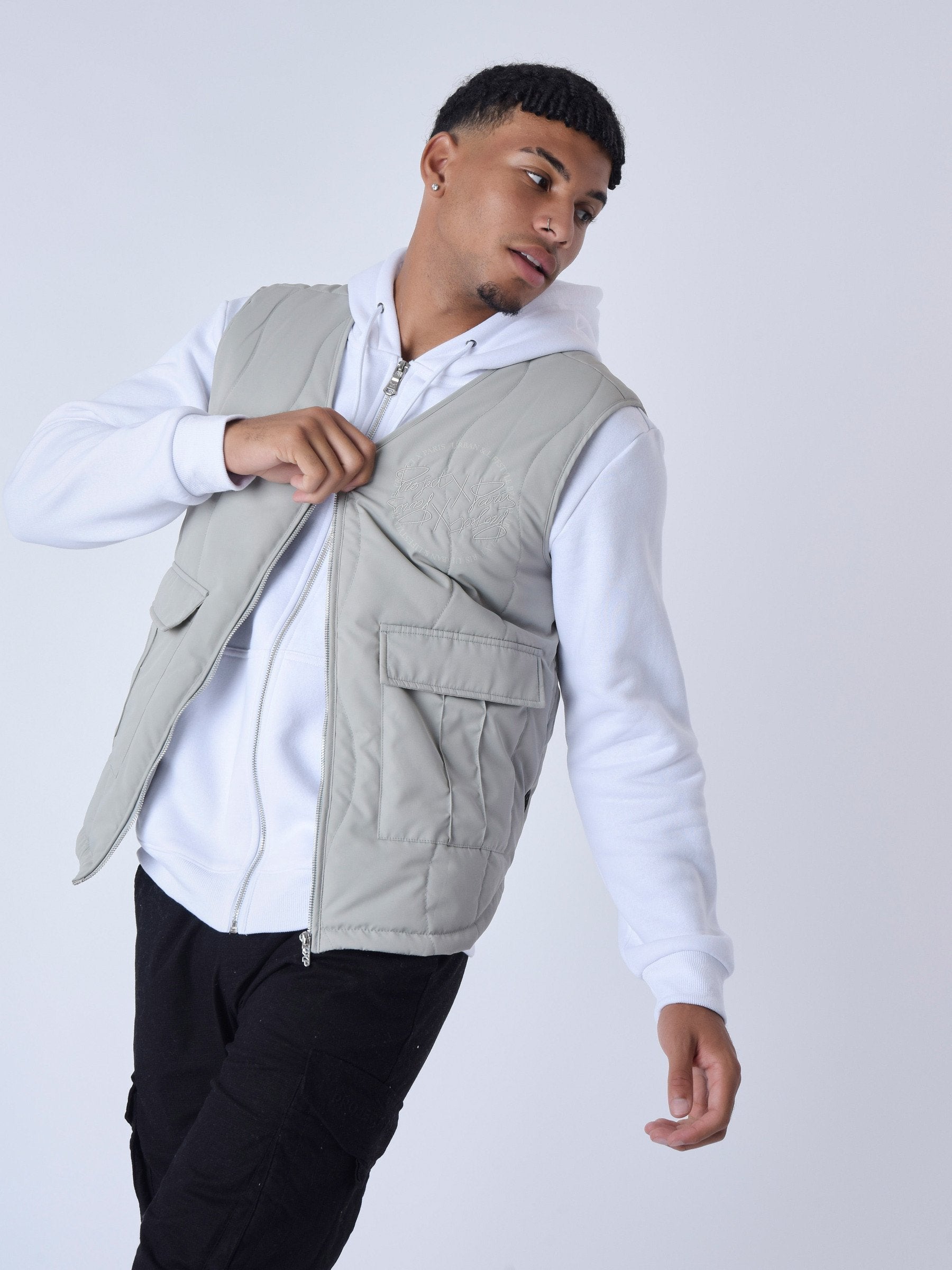 Wave quilted sleeveless vest-1