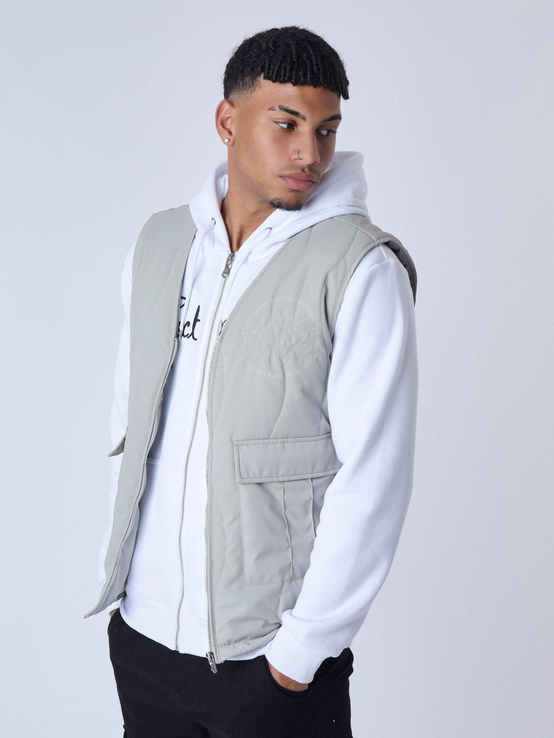 Wave quilted sleeveless vest-4