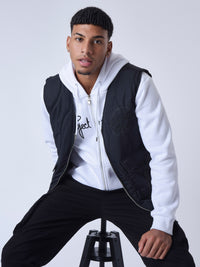 2230112-noir-modelshot