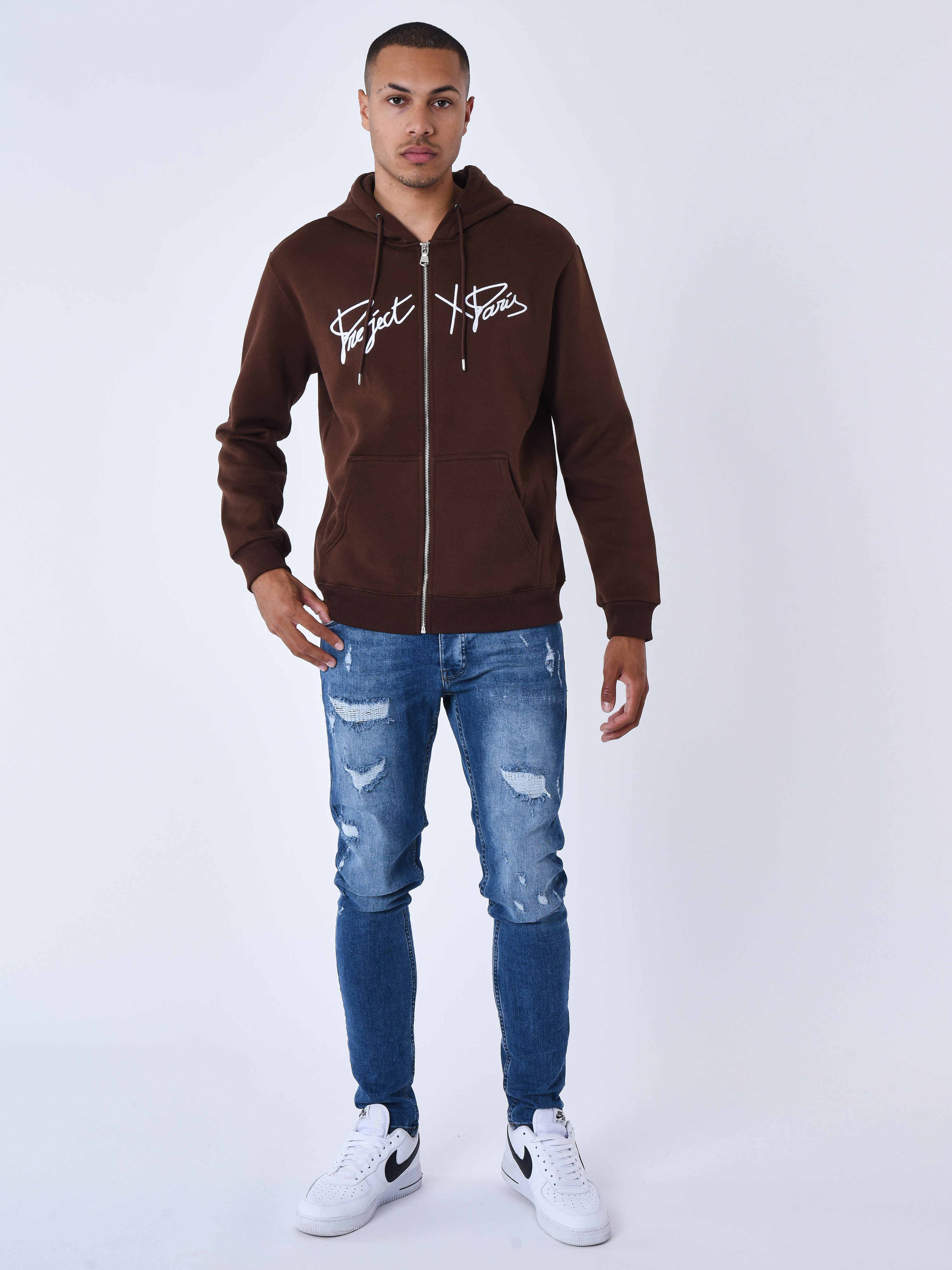 2230119-marron-modelshot