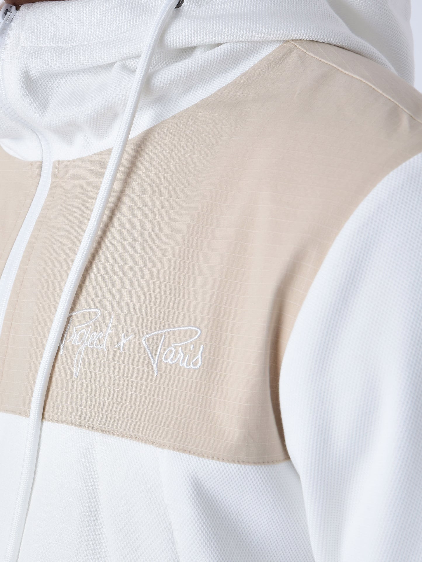 2230173-blanc-detailshot