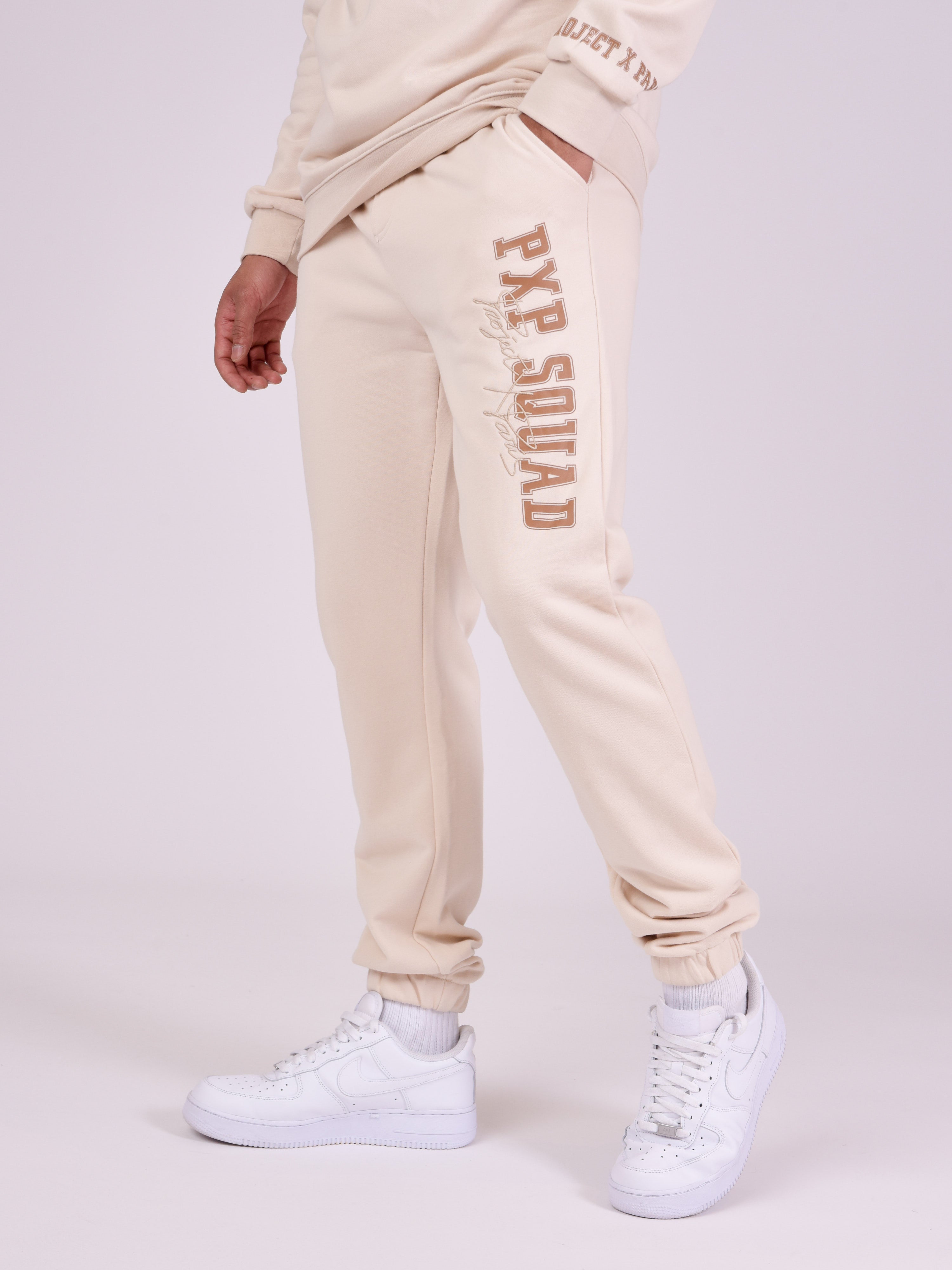 2240134-ivoire-modelshot