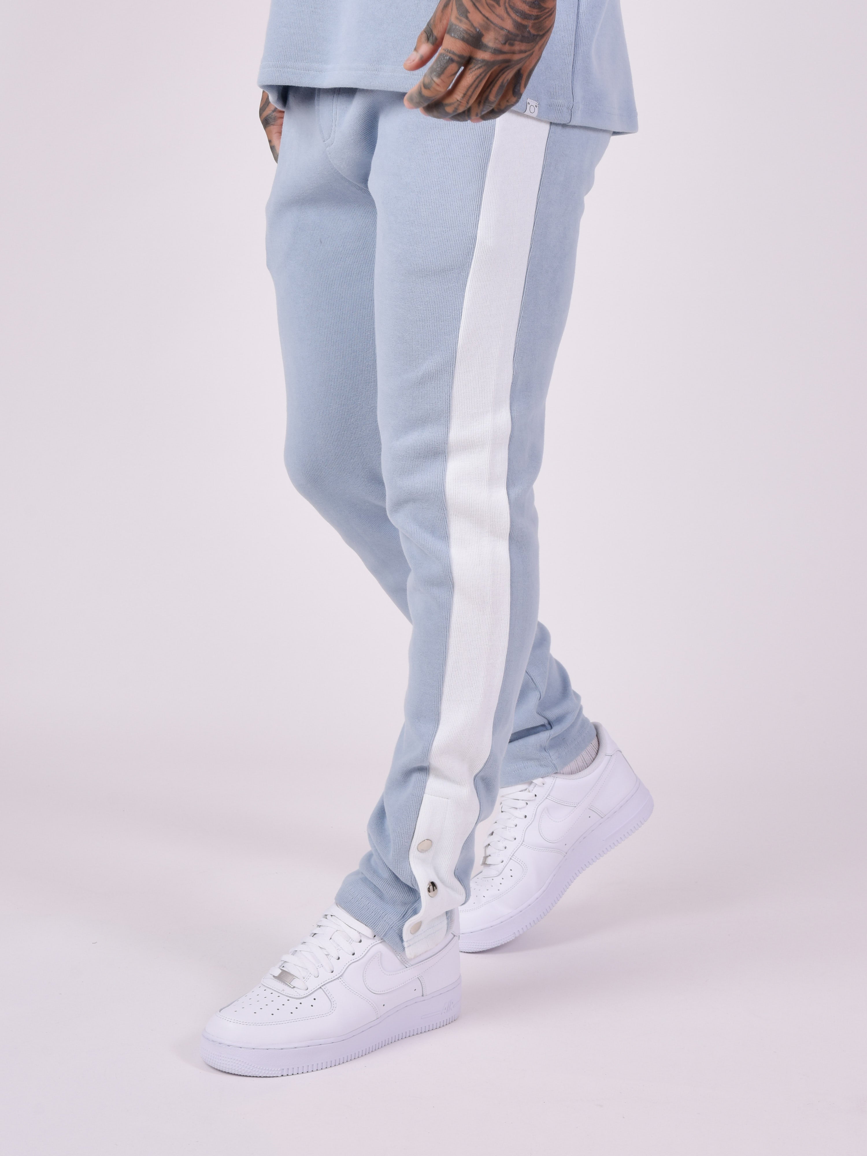 Knitted jogger bottoms with side stripe-4