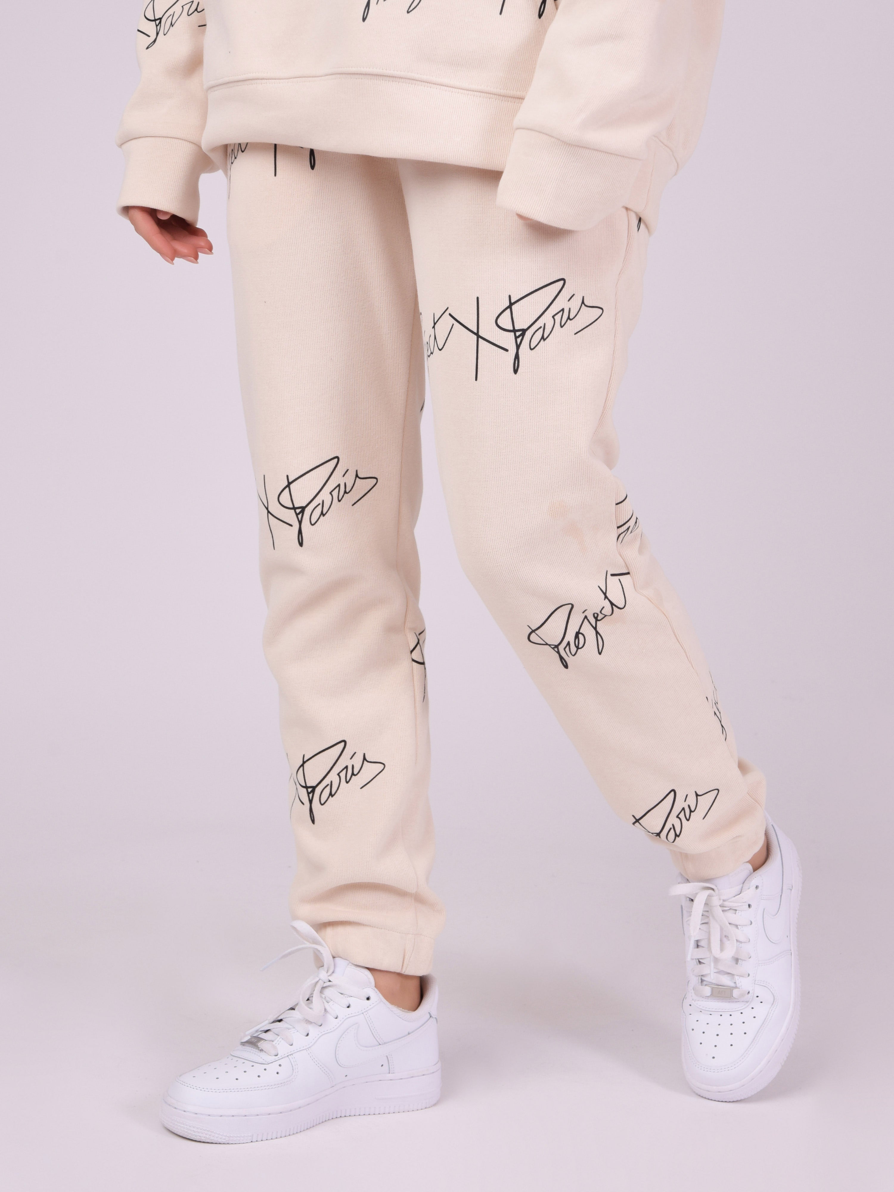 Soft jogpant with all over logo print-8