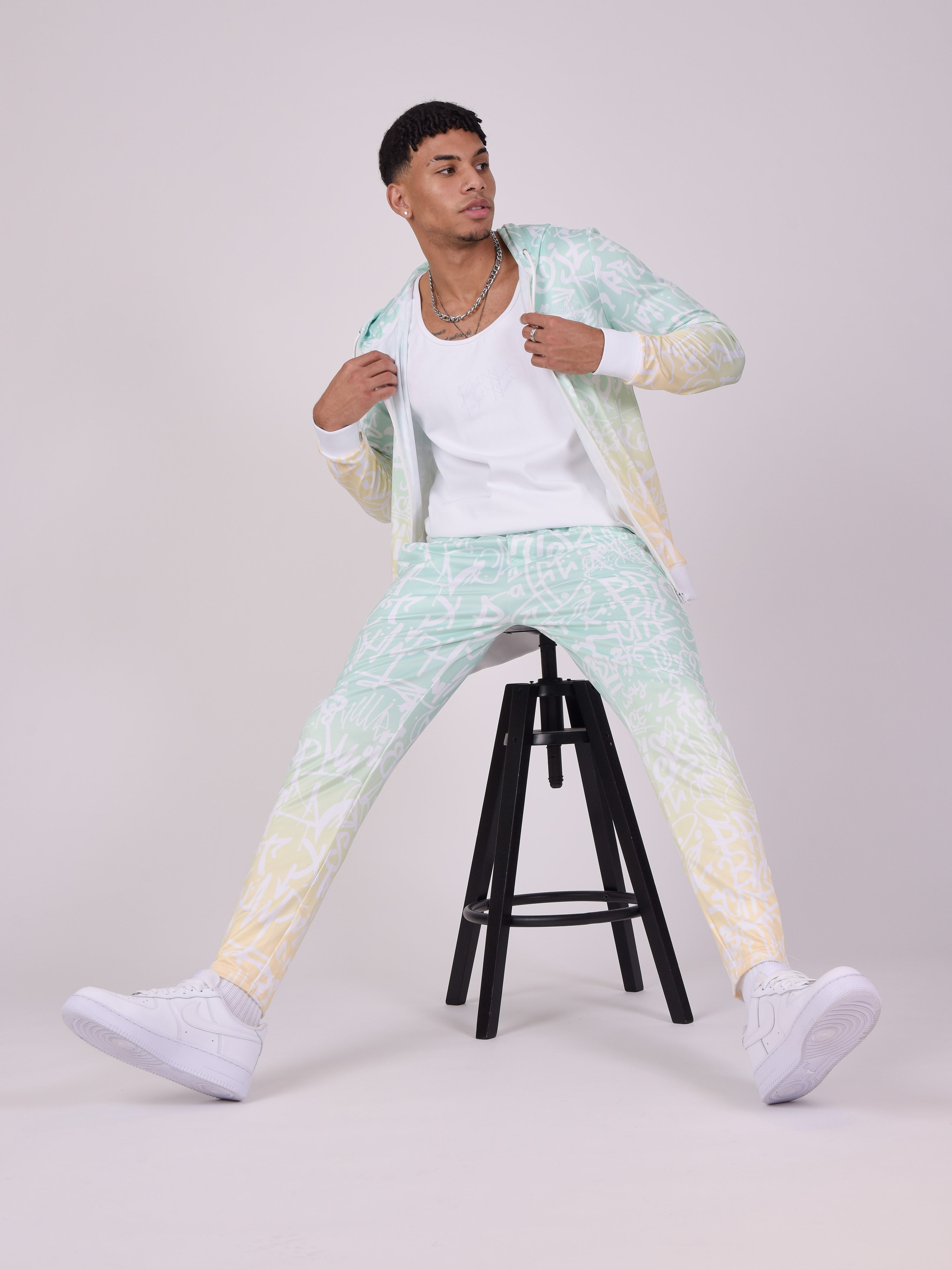 Gradient graffiti pants-1