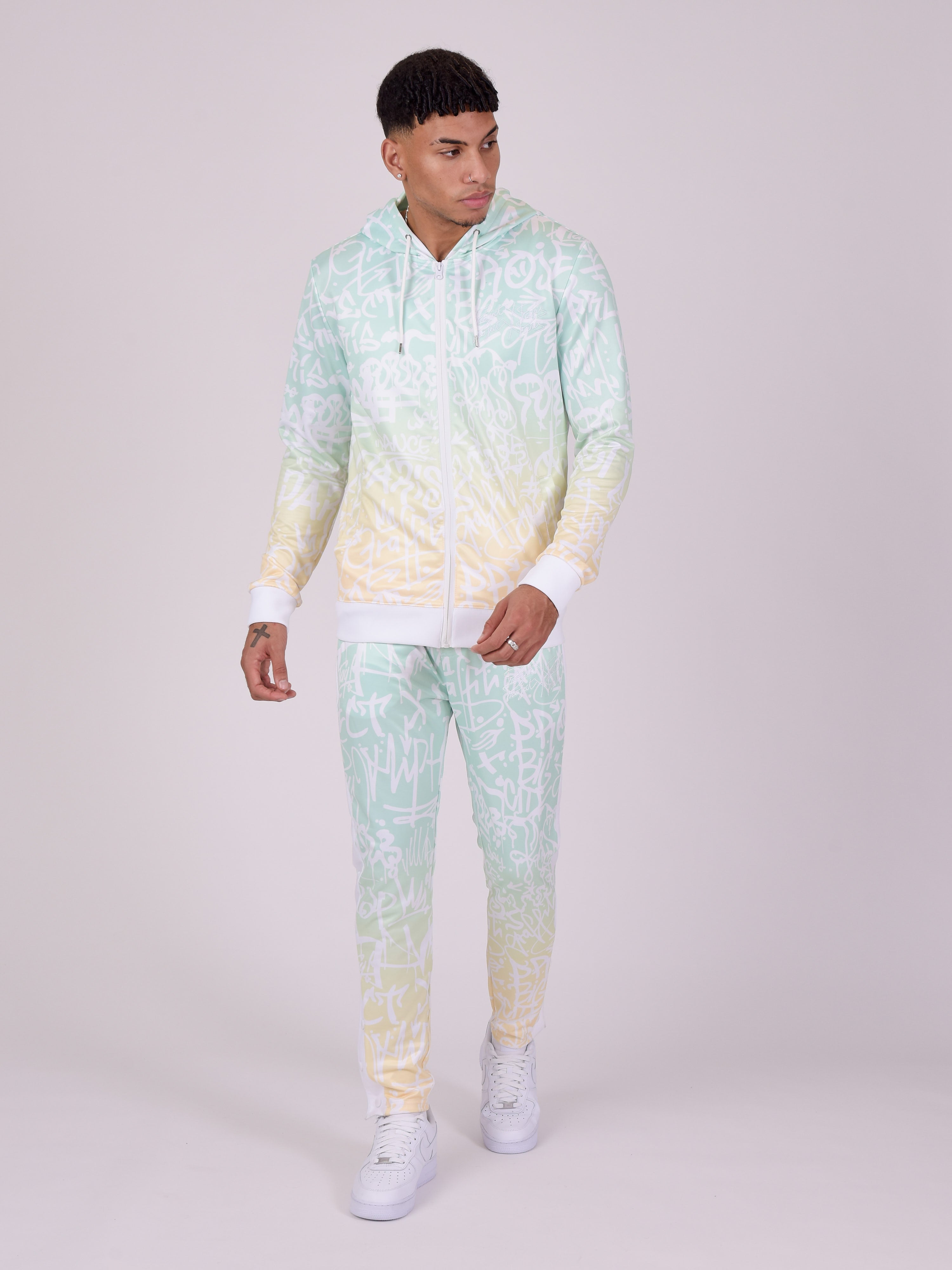 Gradient graffiti pants-3
