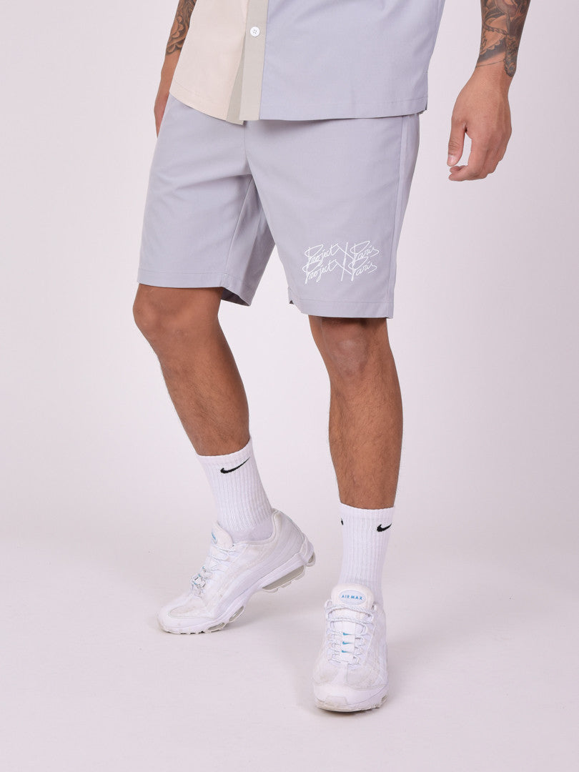 2240194-bleu-modelshot