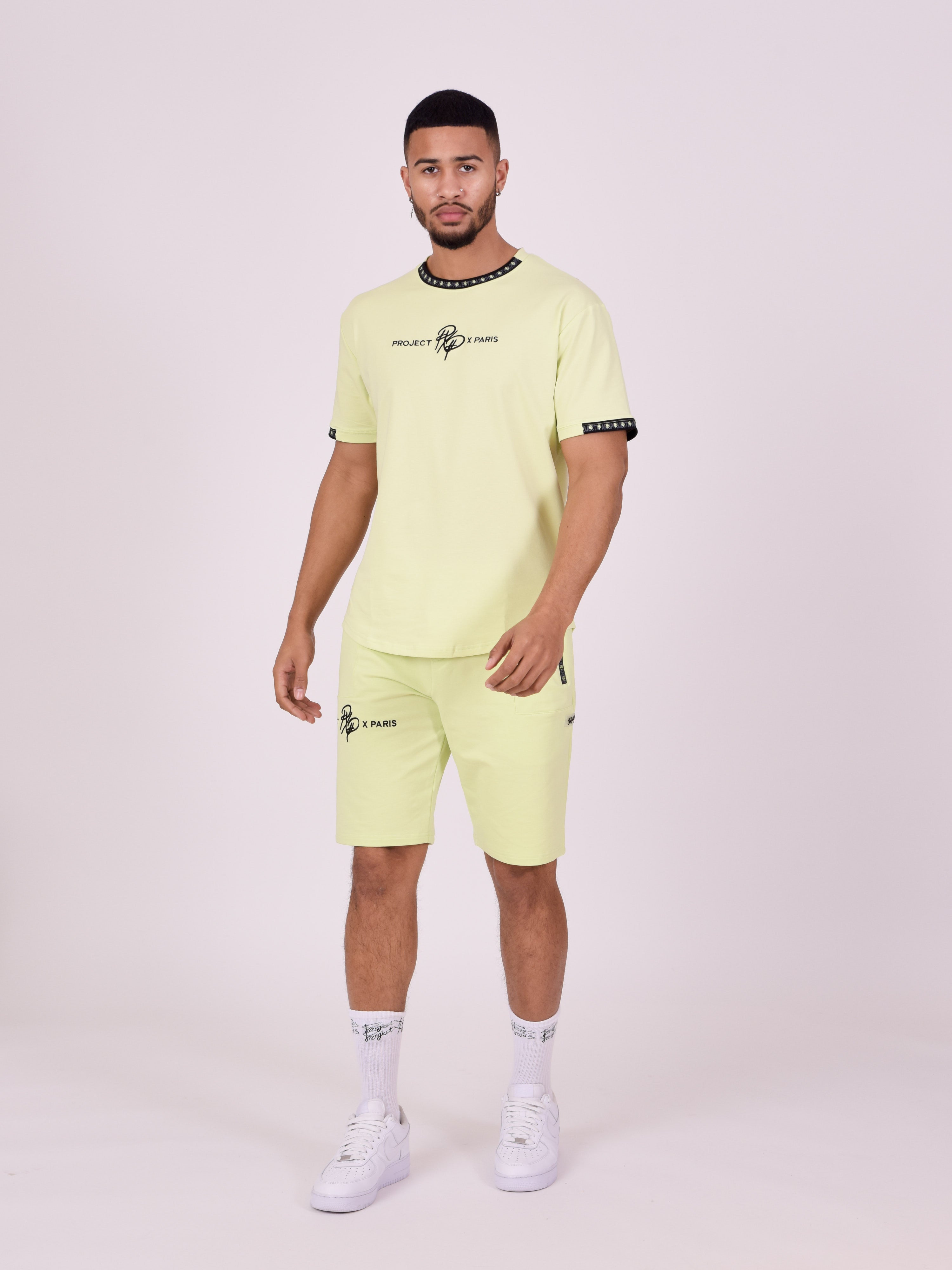 2240218-jaune-fluo