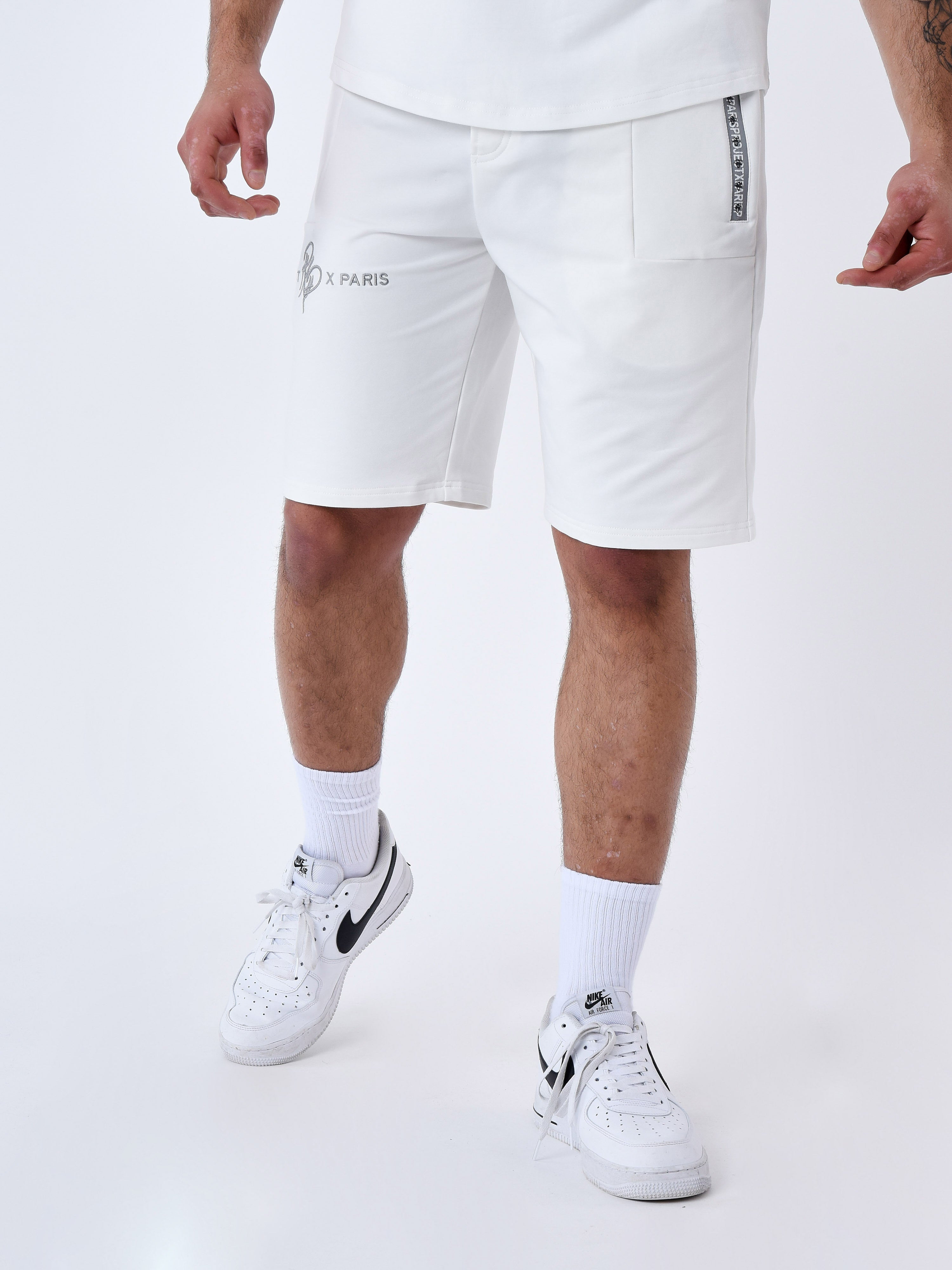 Short uni avec bande logo-2