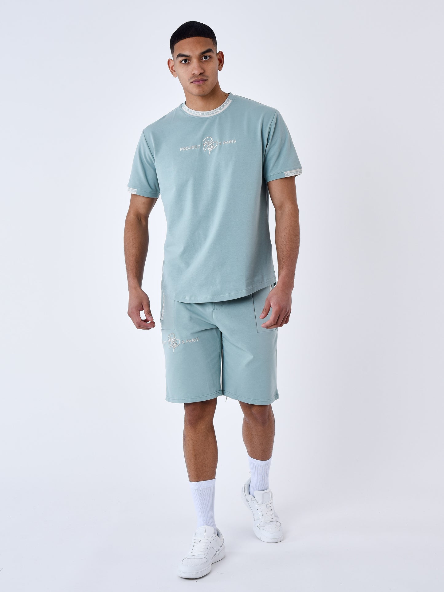 2240218-bleu-vert-modelshot