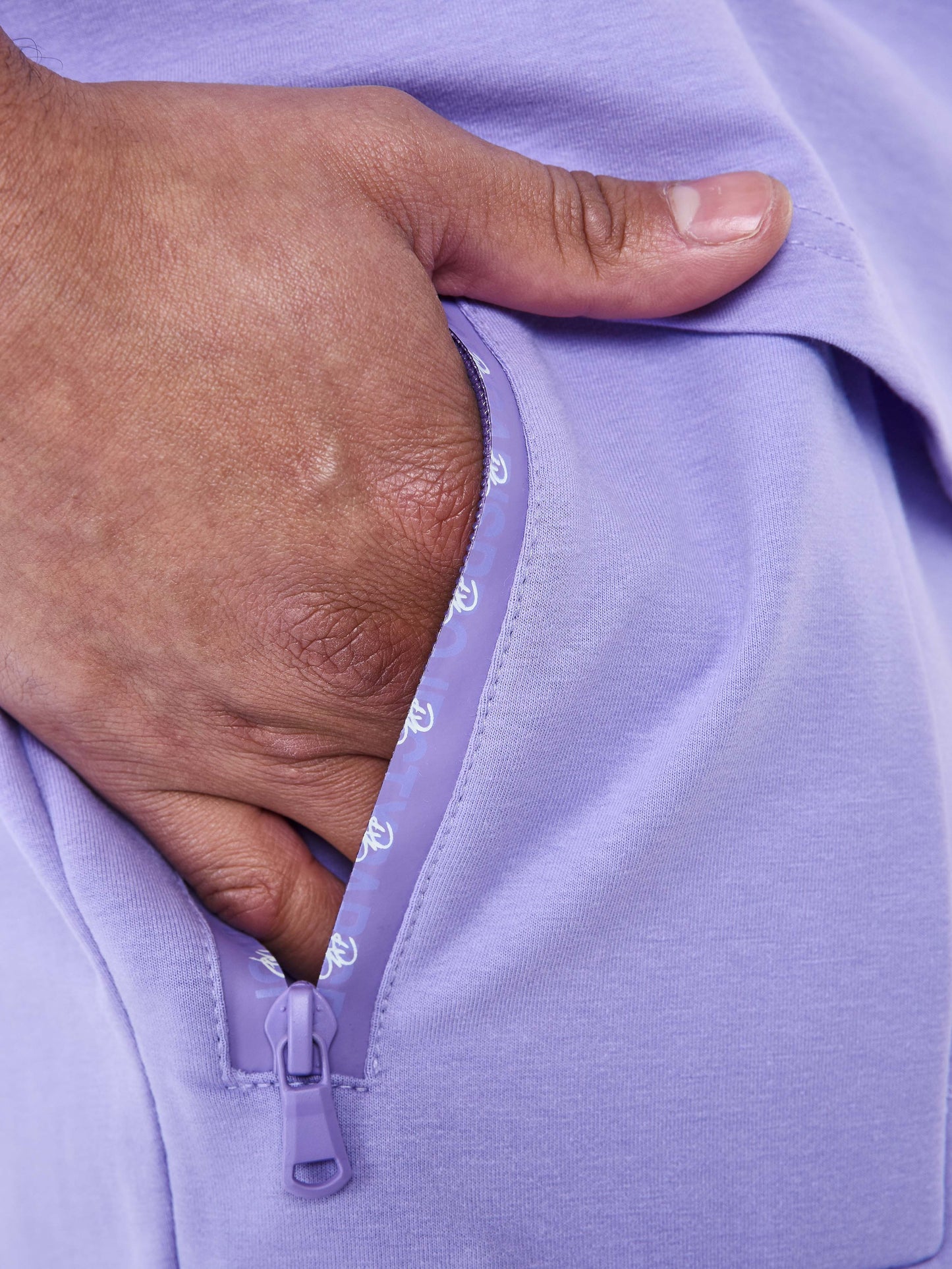 2240218-lilas-detailshot