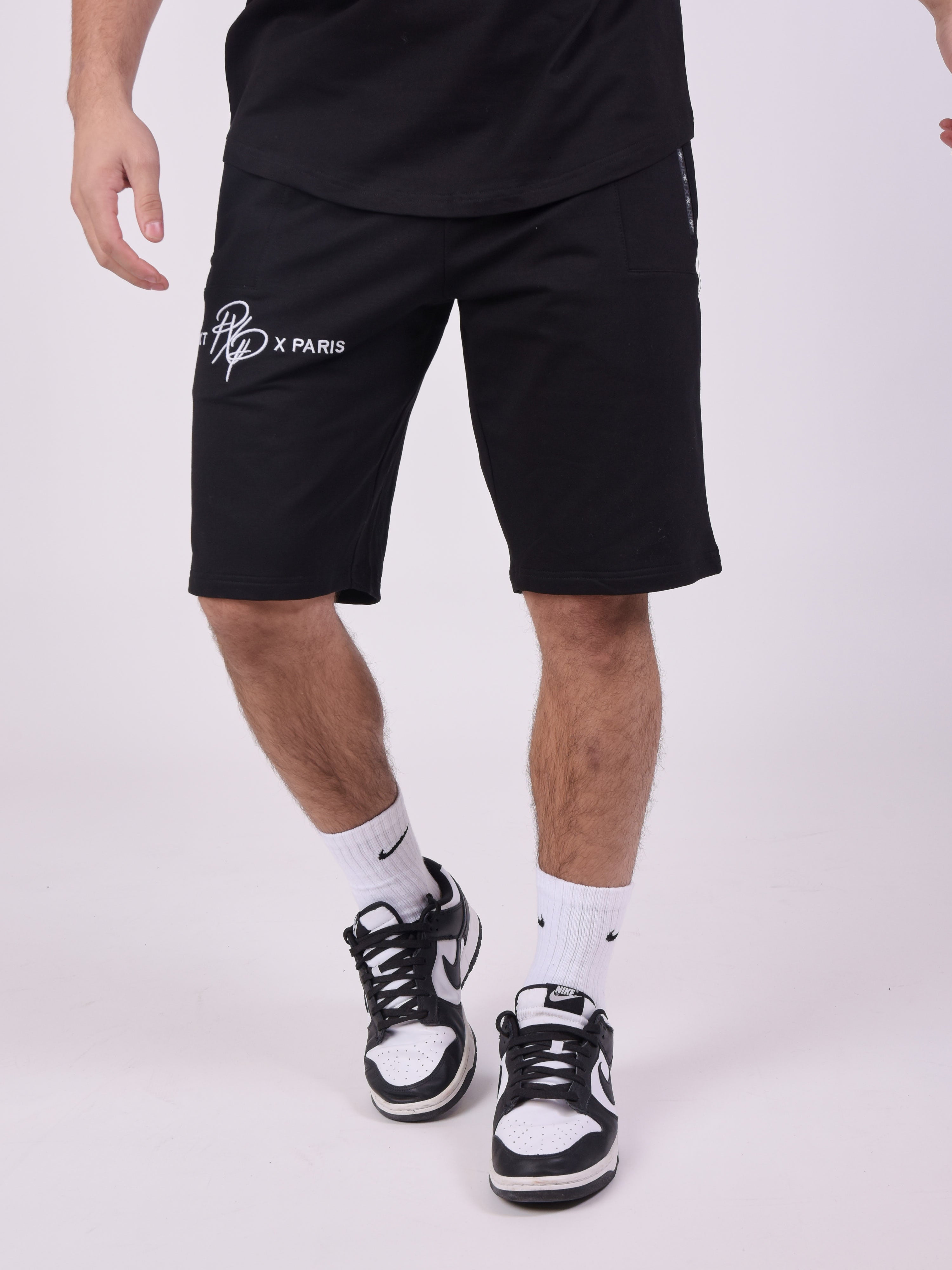 Plain shorts with logo band-2