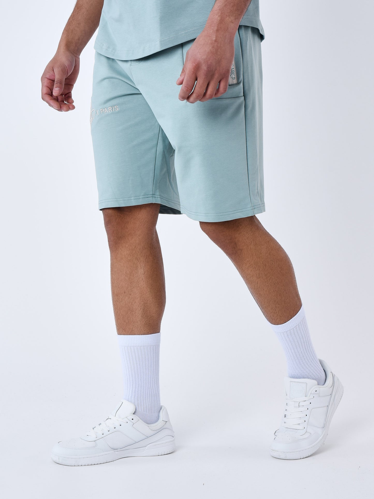 2240218-bleu-vert-modelshot