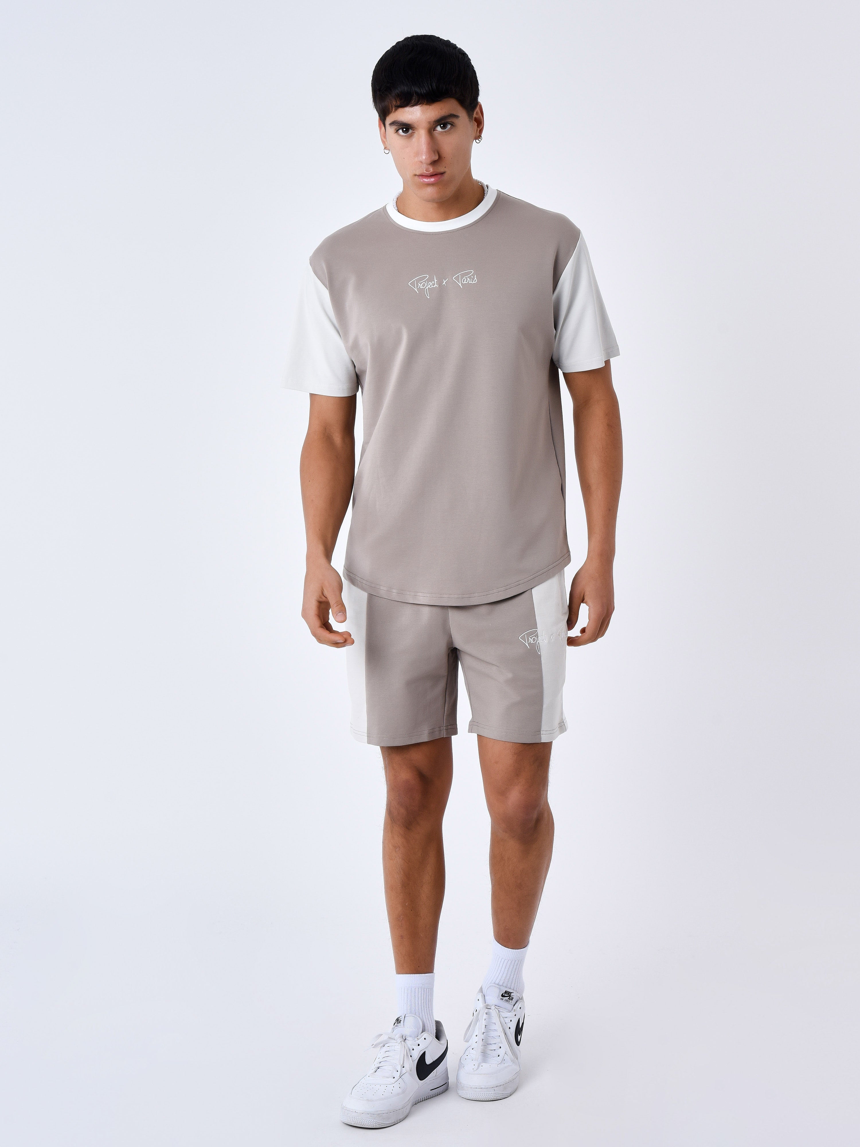2310012-taupe-modelshot