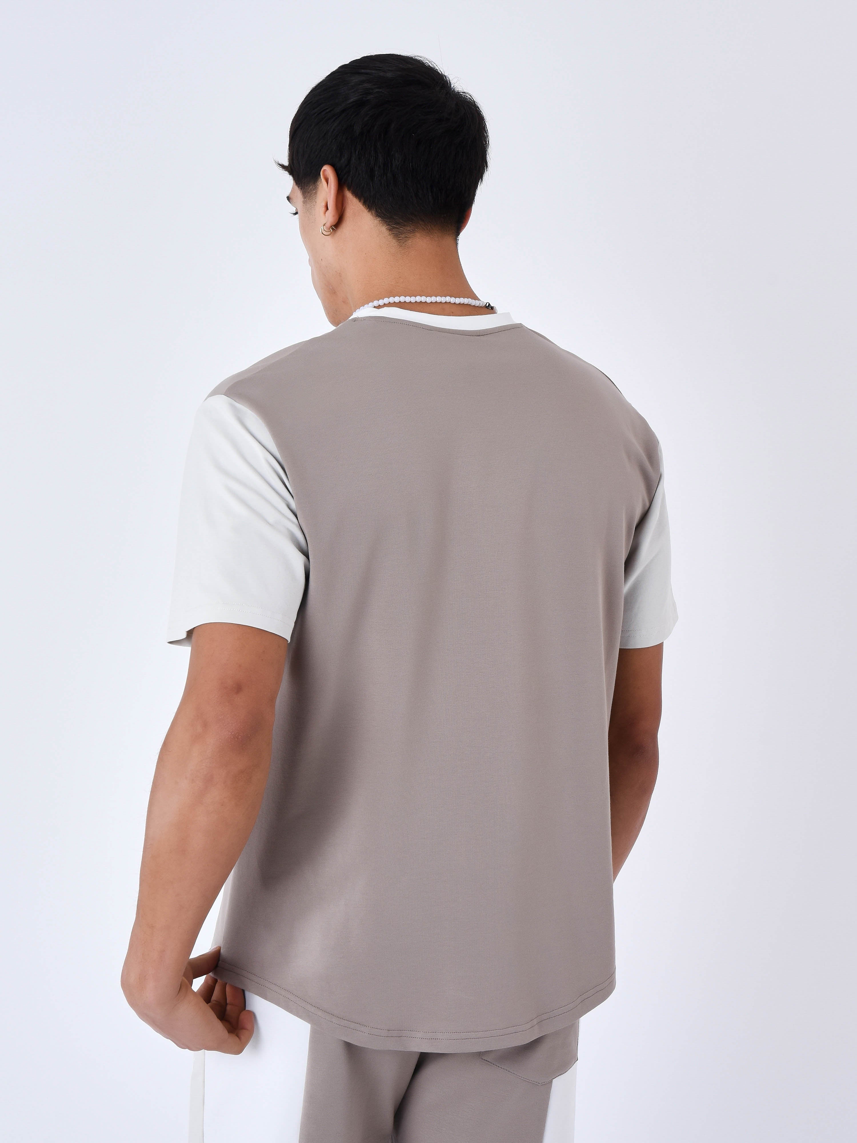 2310012-taupe-modelshot