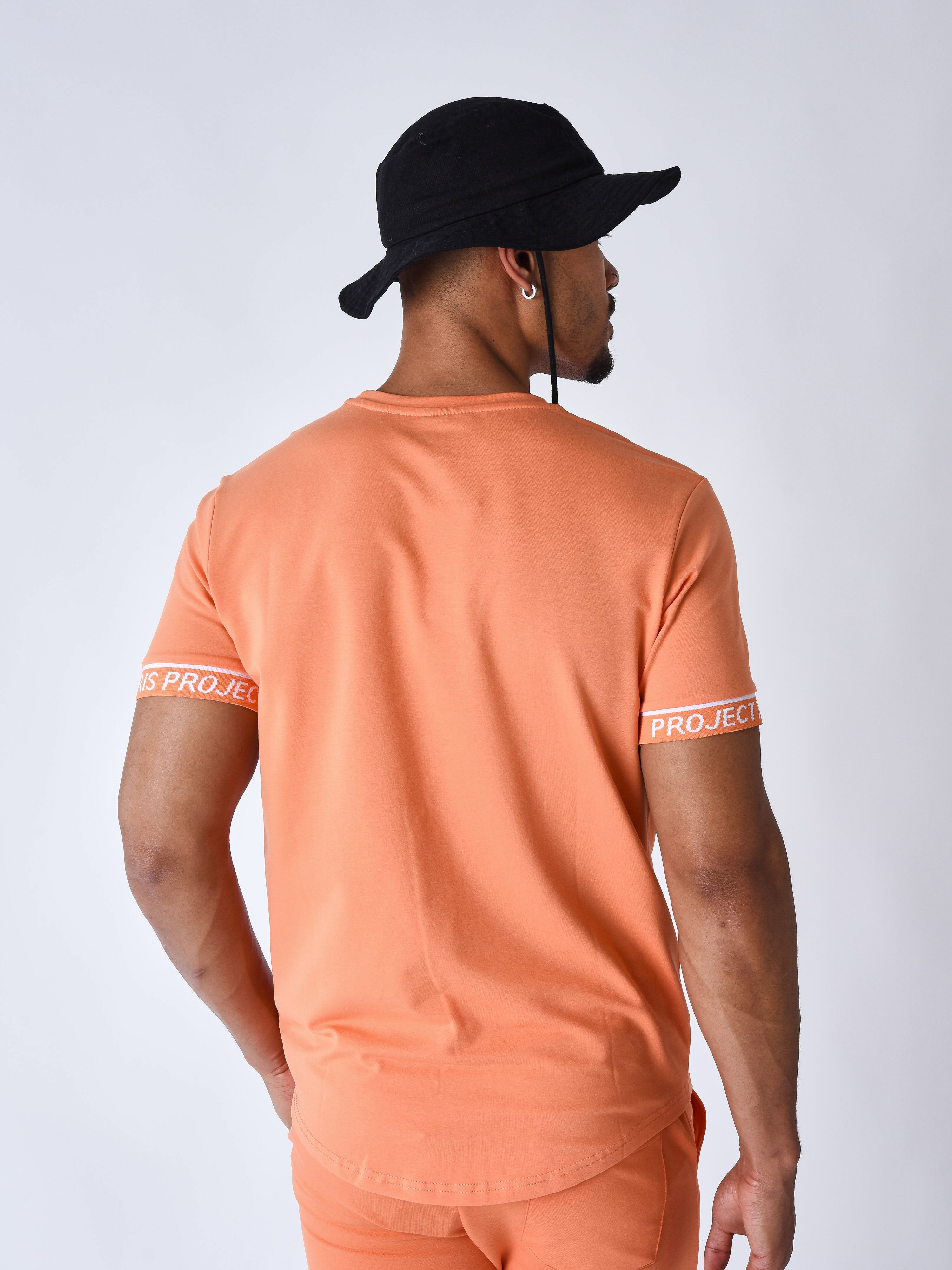 2310022-orange-modelshot