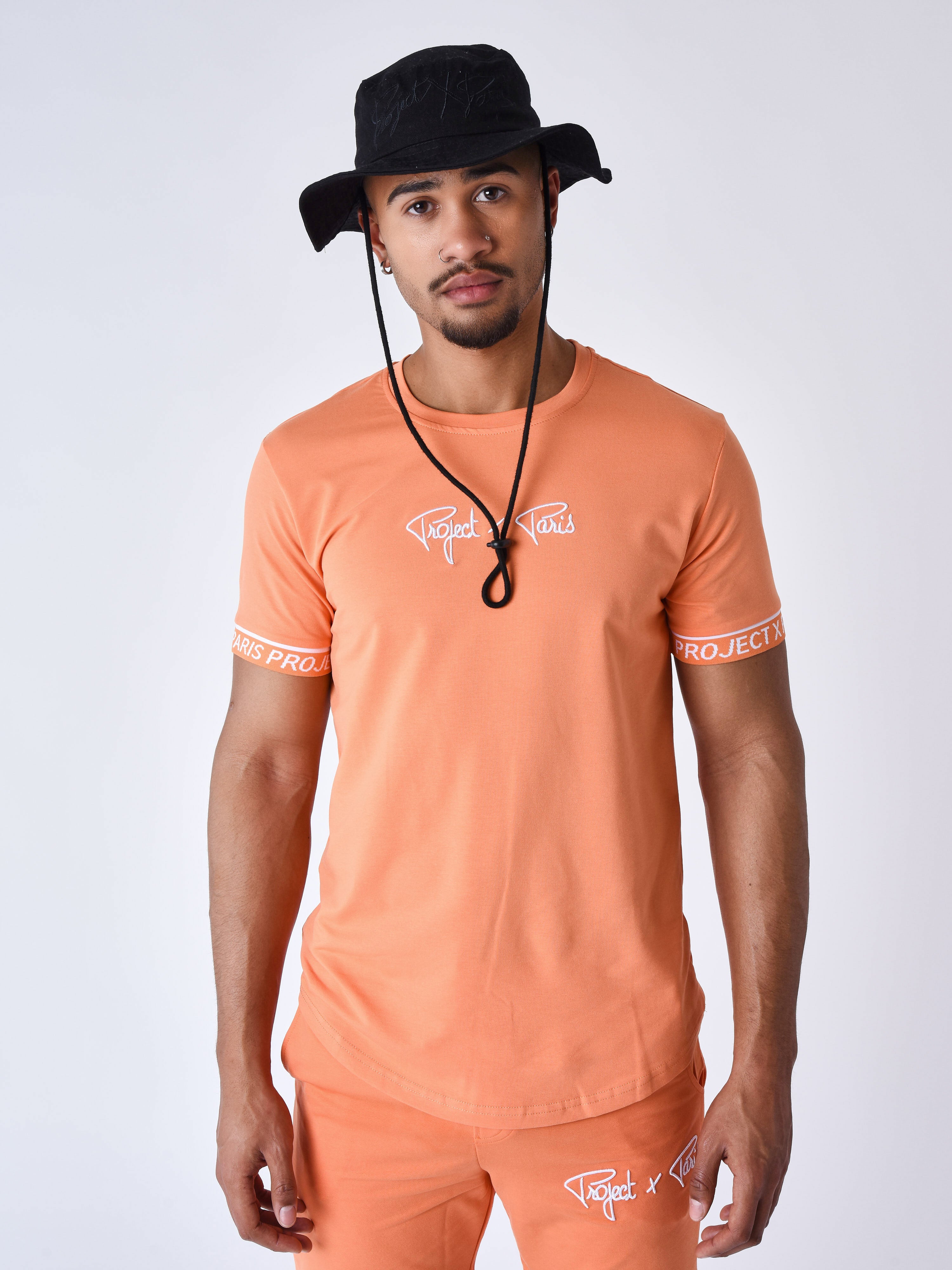 2310022-orange-modelshot