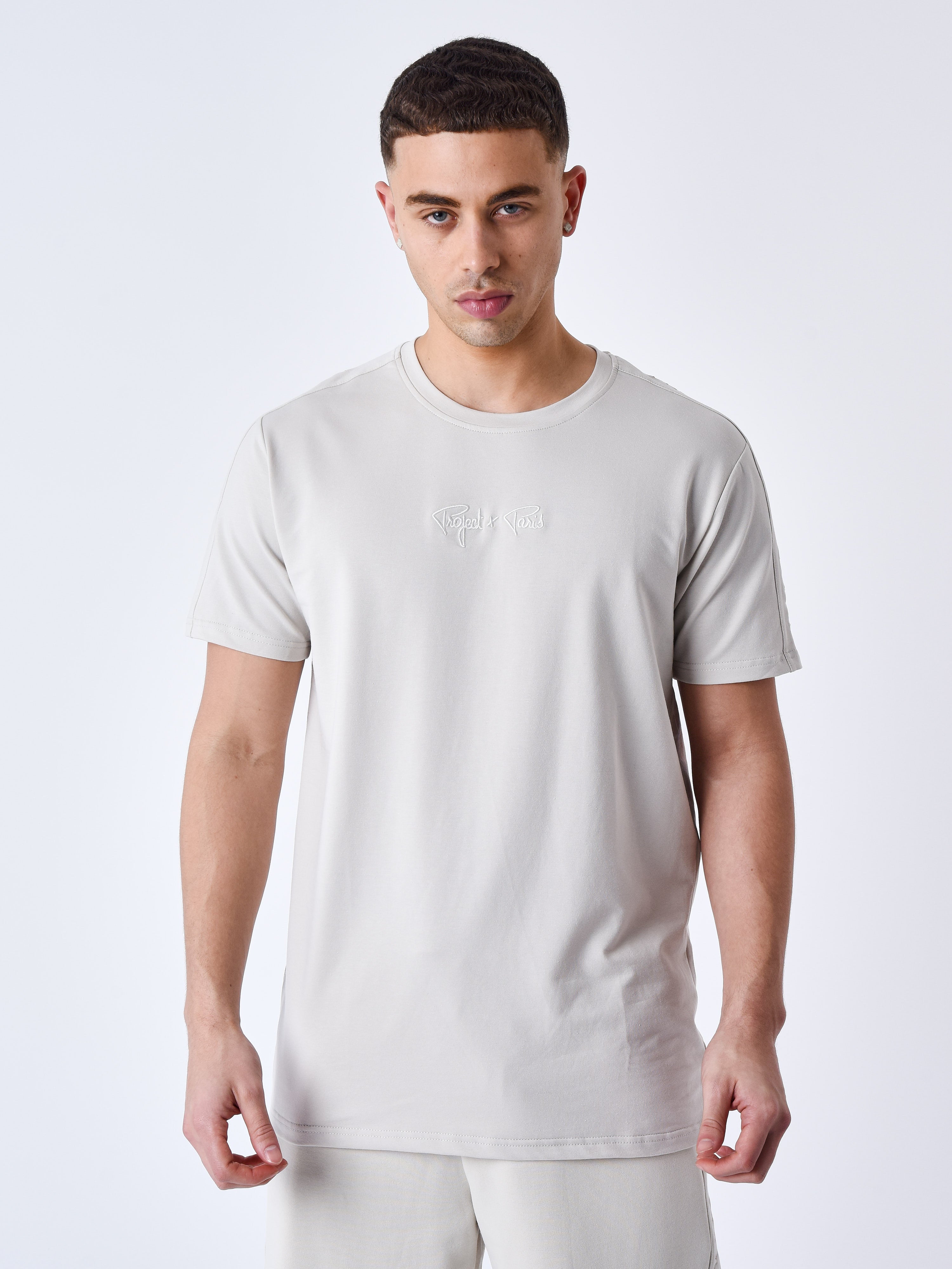 Embroidered logo shoulder stripe T-shirt-4