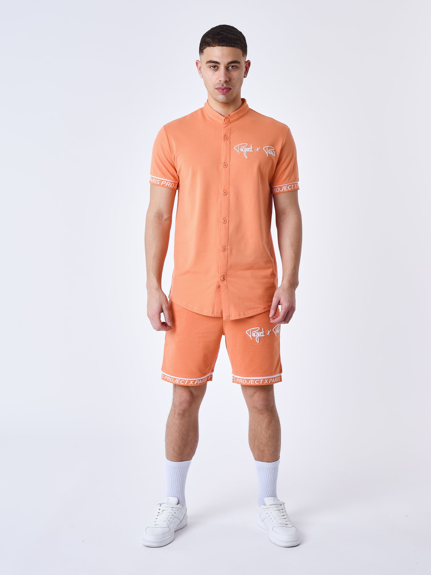2310028-orange
