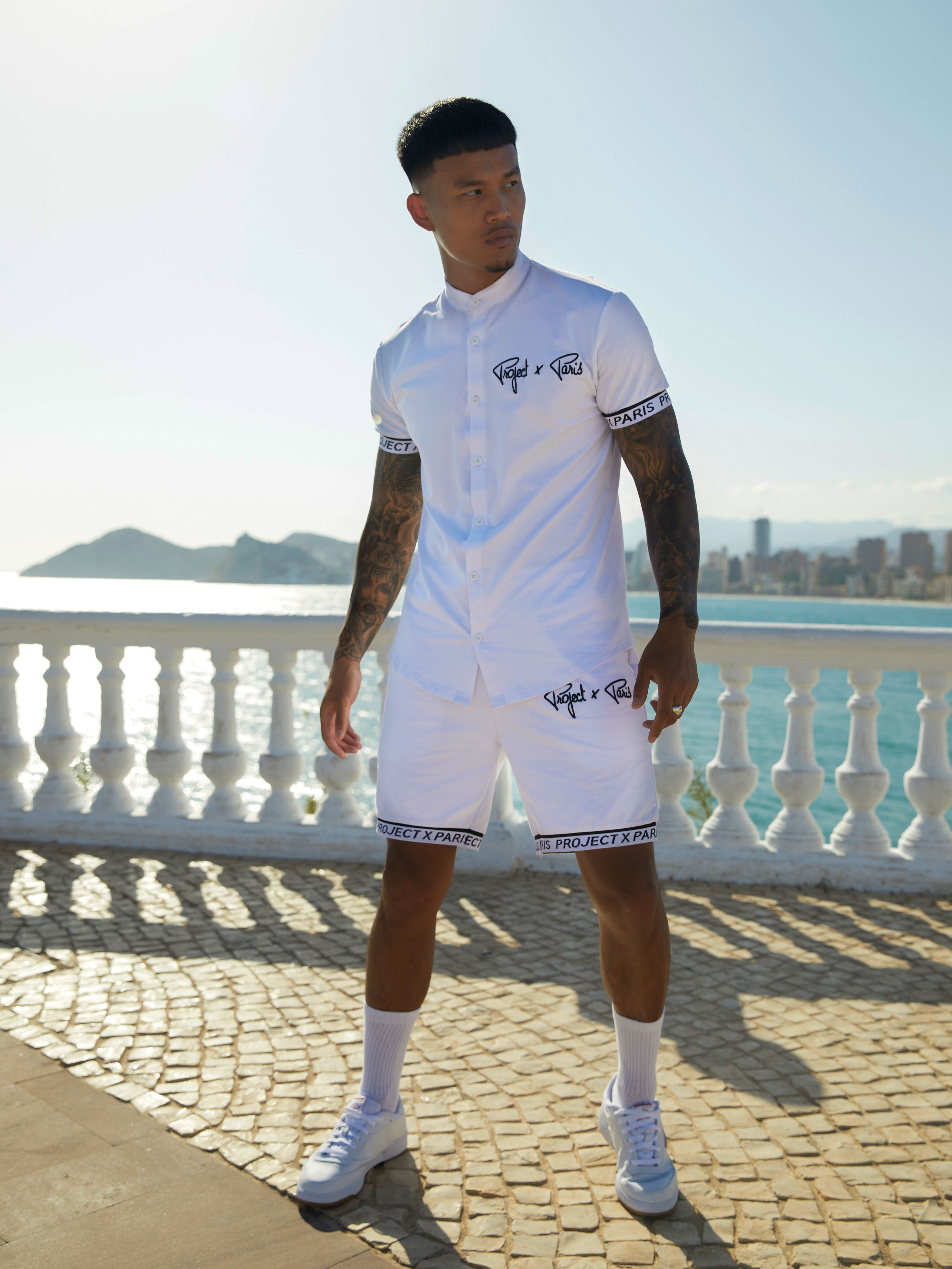 2310028-blanc-modelshot