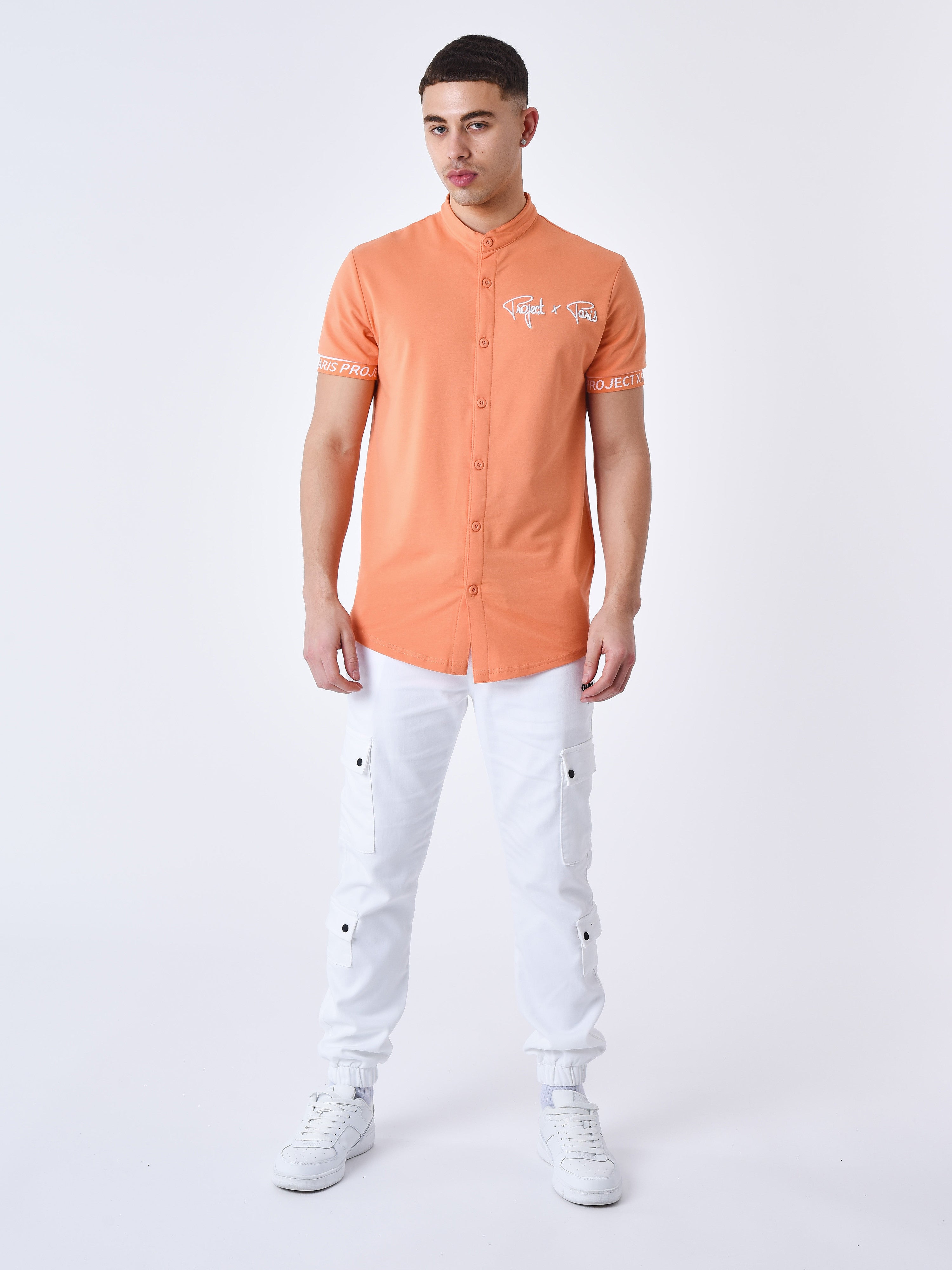 Short-sleeve shirt with embossed embroidered logo-7