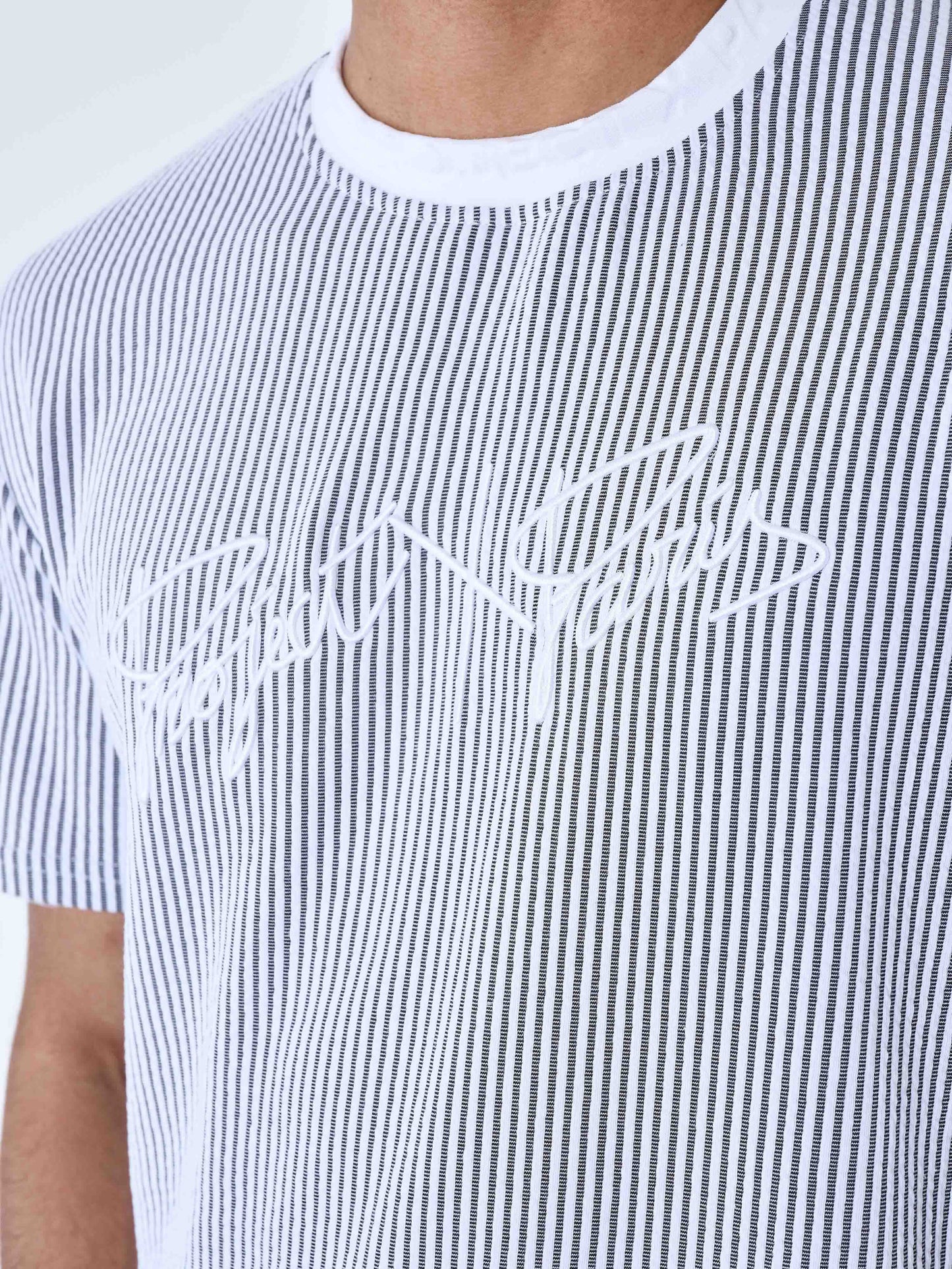 2310031-gris-clair-detailshot