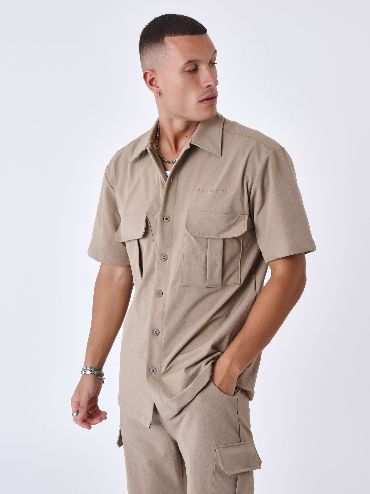 2310034-beige