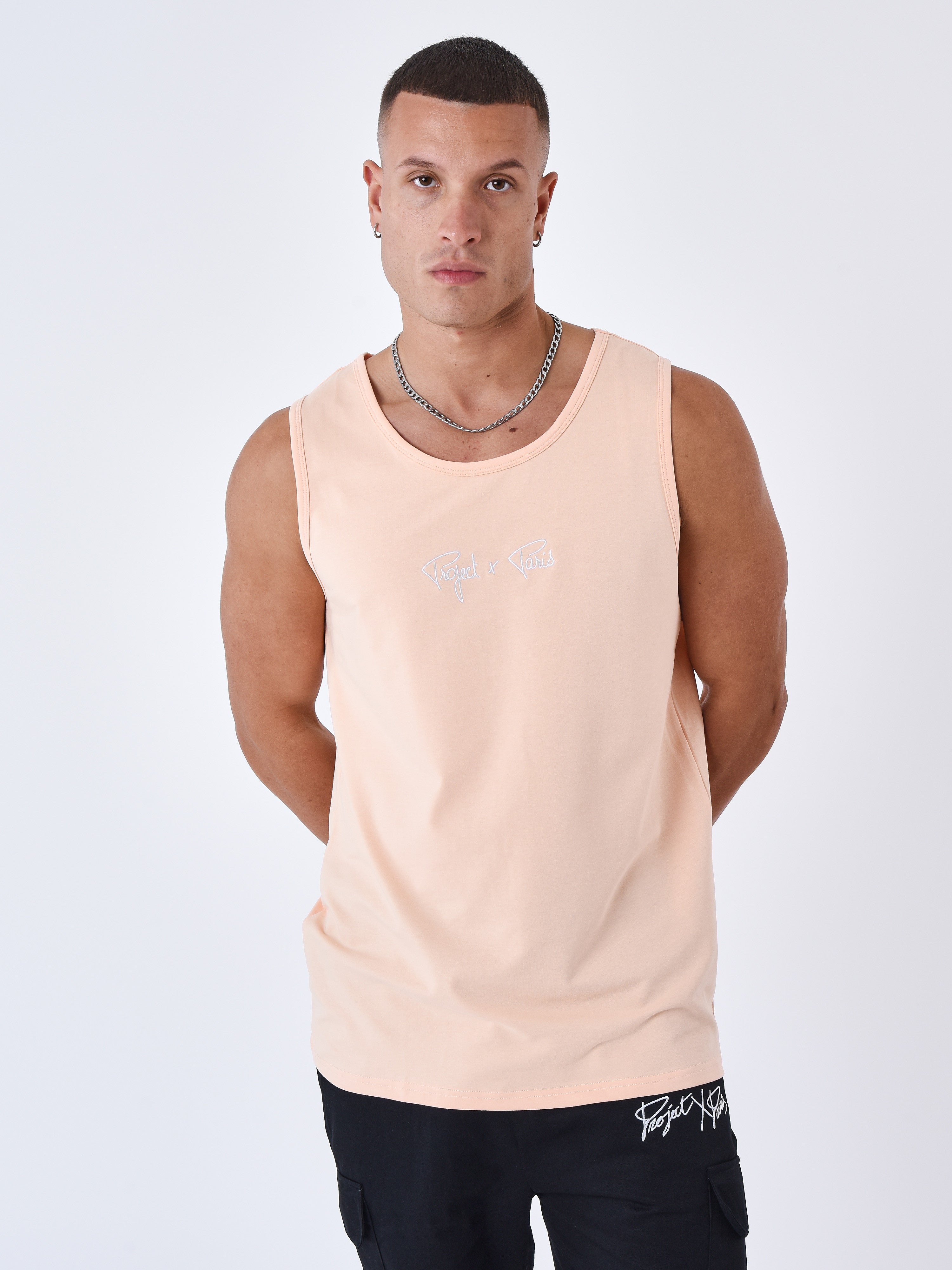 2310046-peche-modelshot