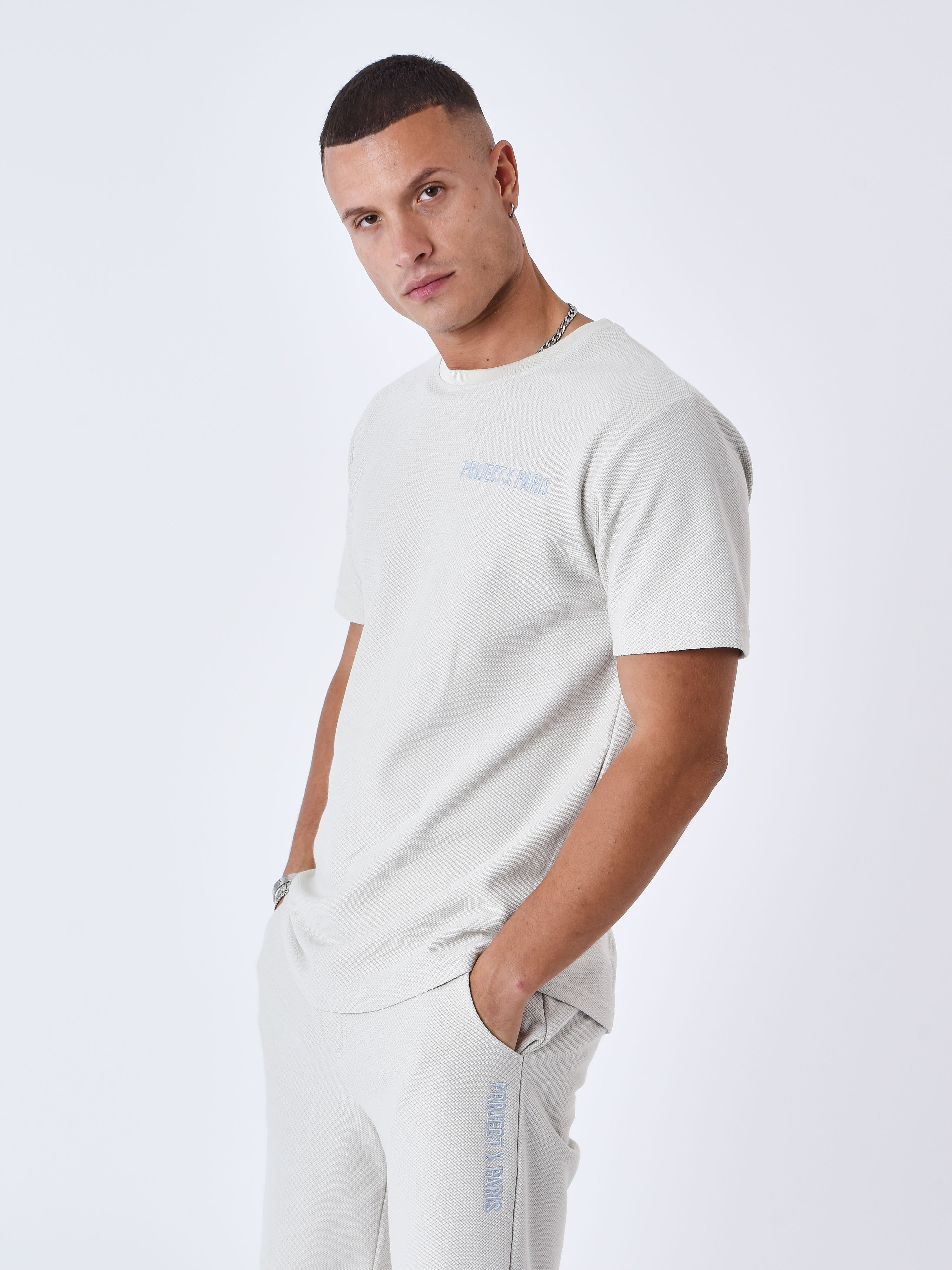 Ensfarvet tekstureret T-shirt-3