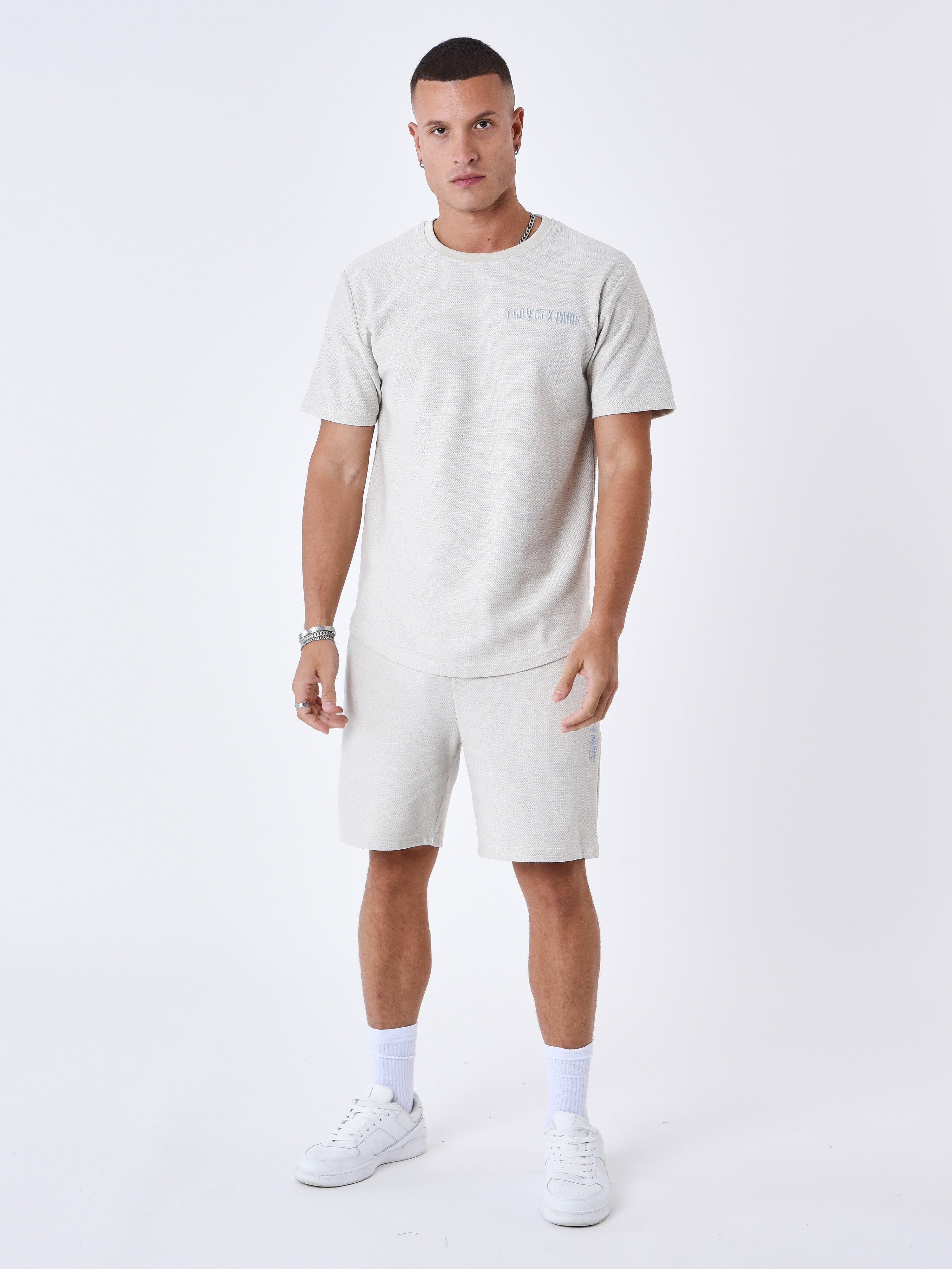 Ensfarvet tekstureret T-shirt-2