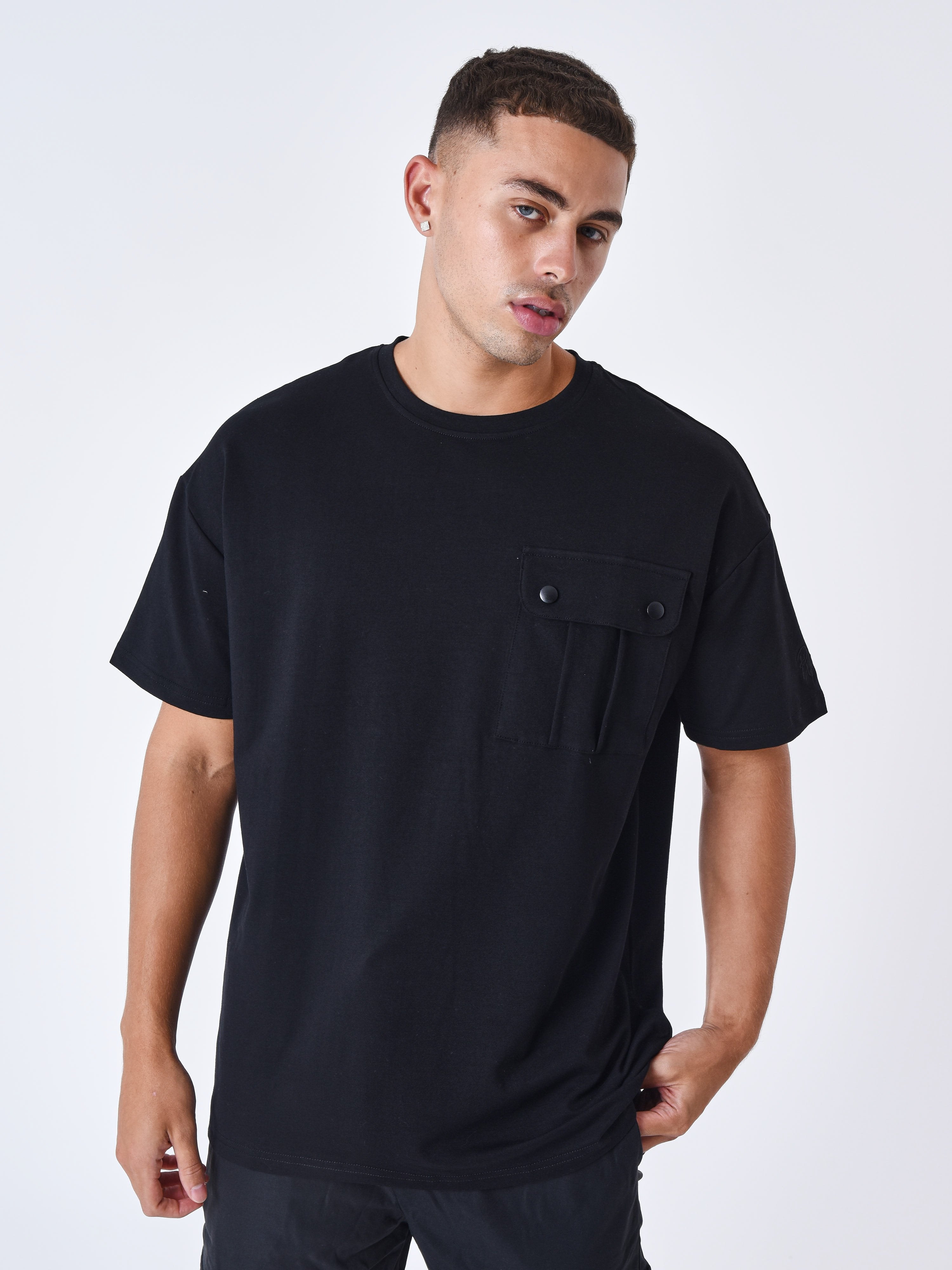 T-shirt med kontrasterande ficka-1
