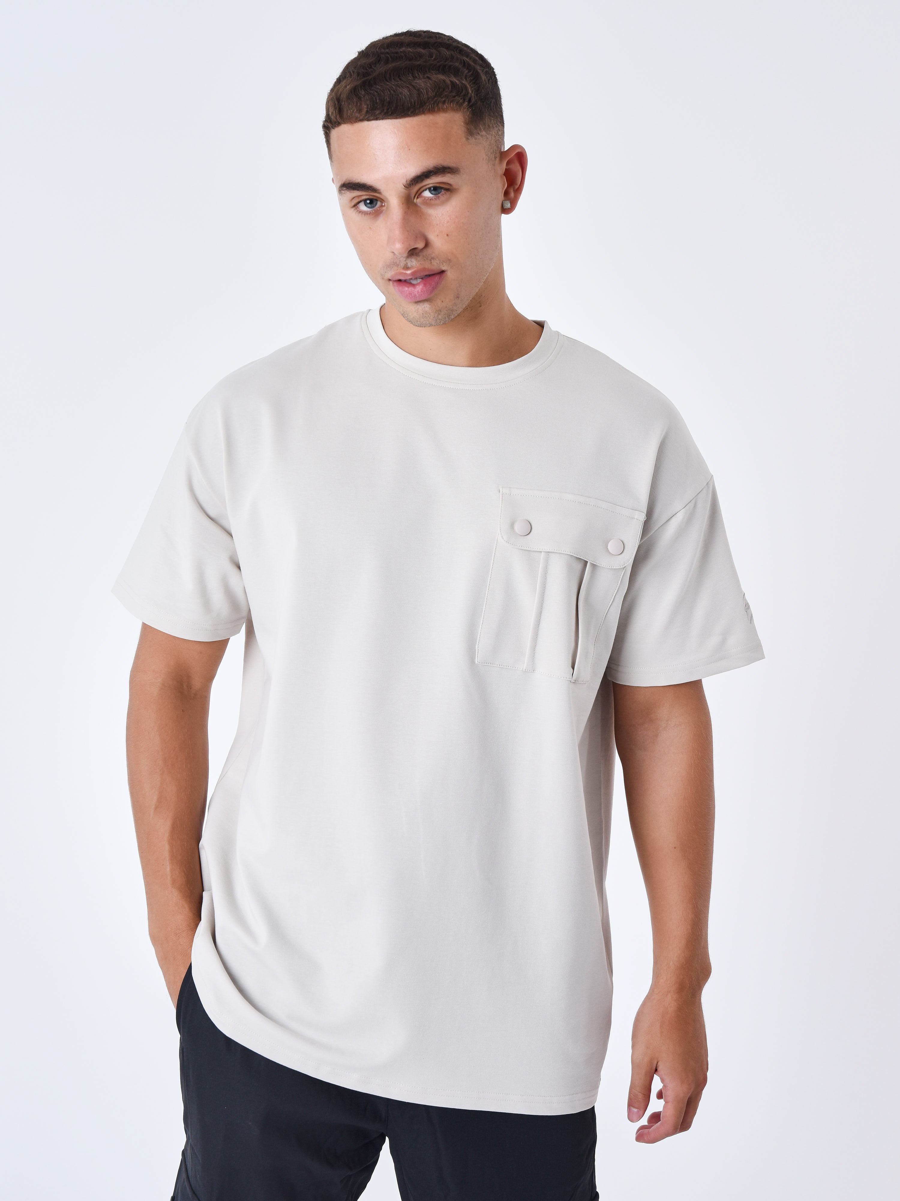 T-shirt à poche contrasté-1