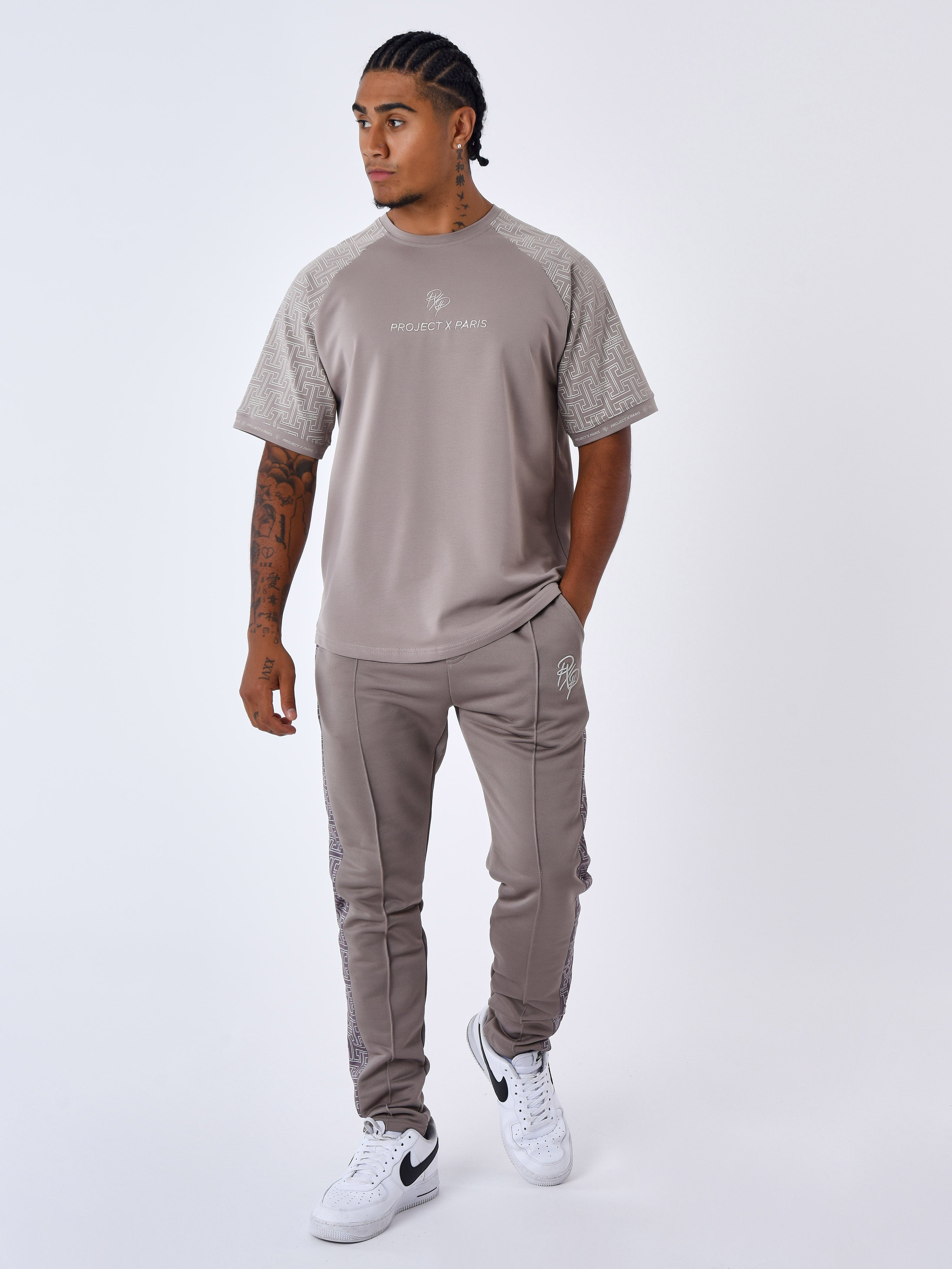 All over labyrinth sleeve T-shirt-3