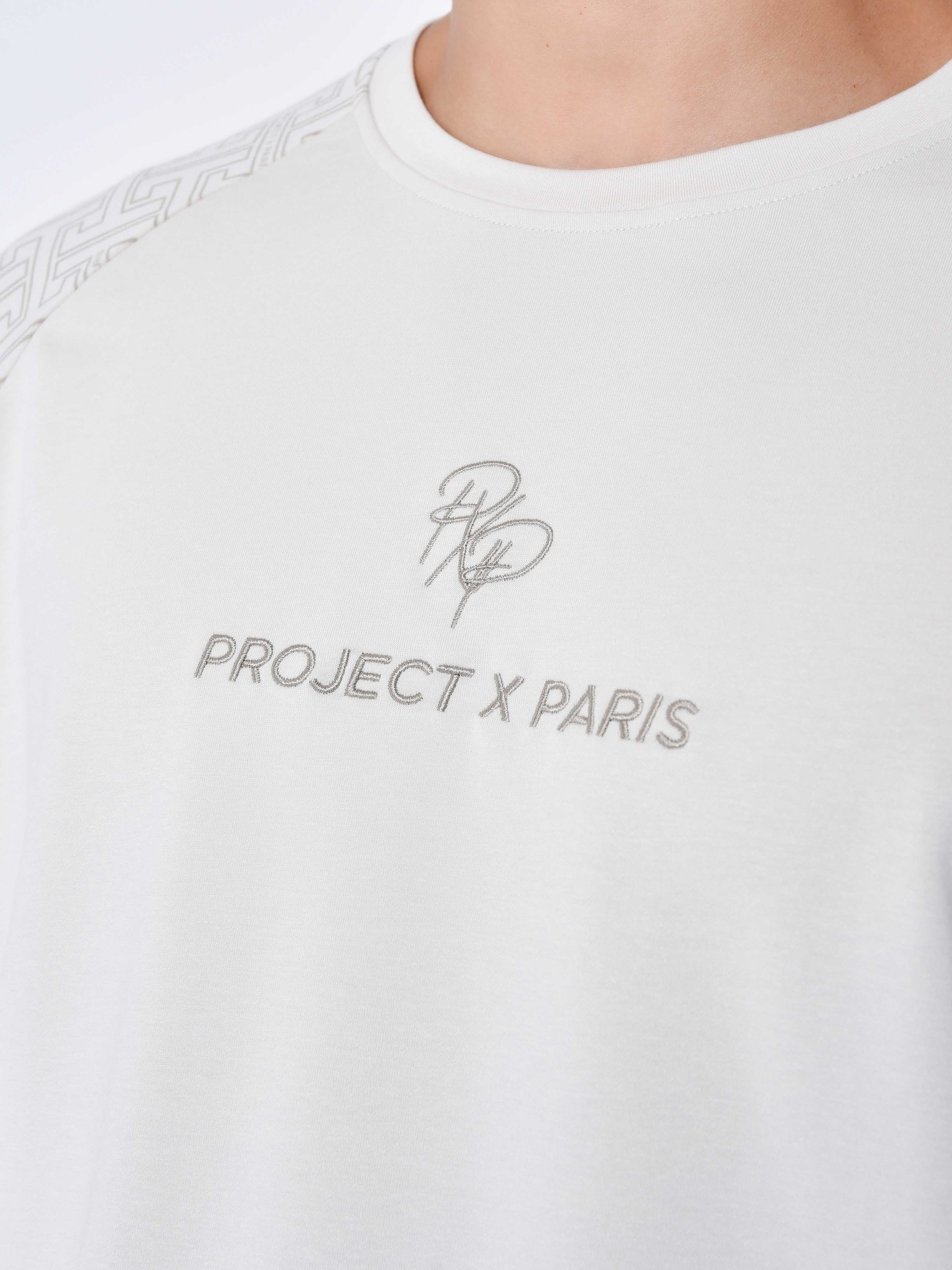 All over labyrinth sleeve T-shirt-5
