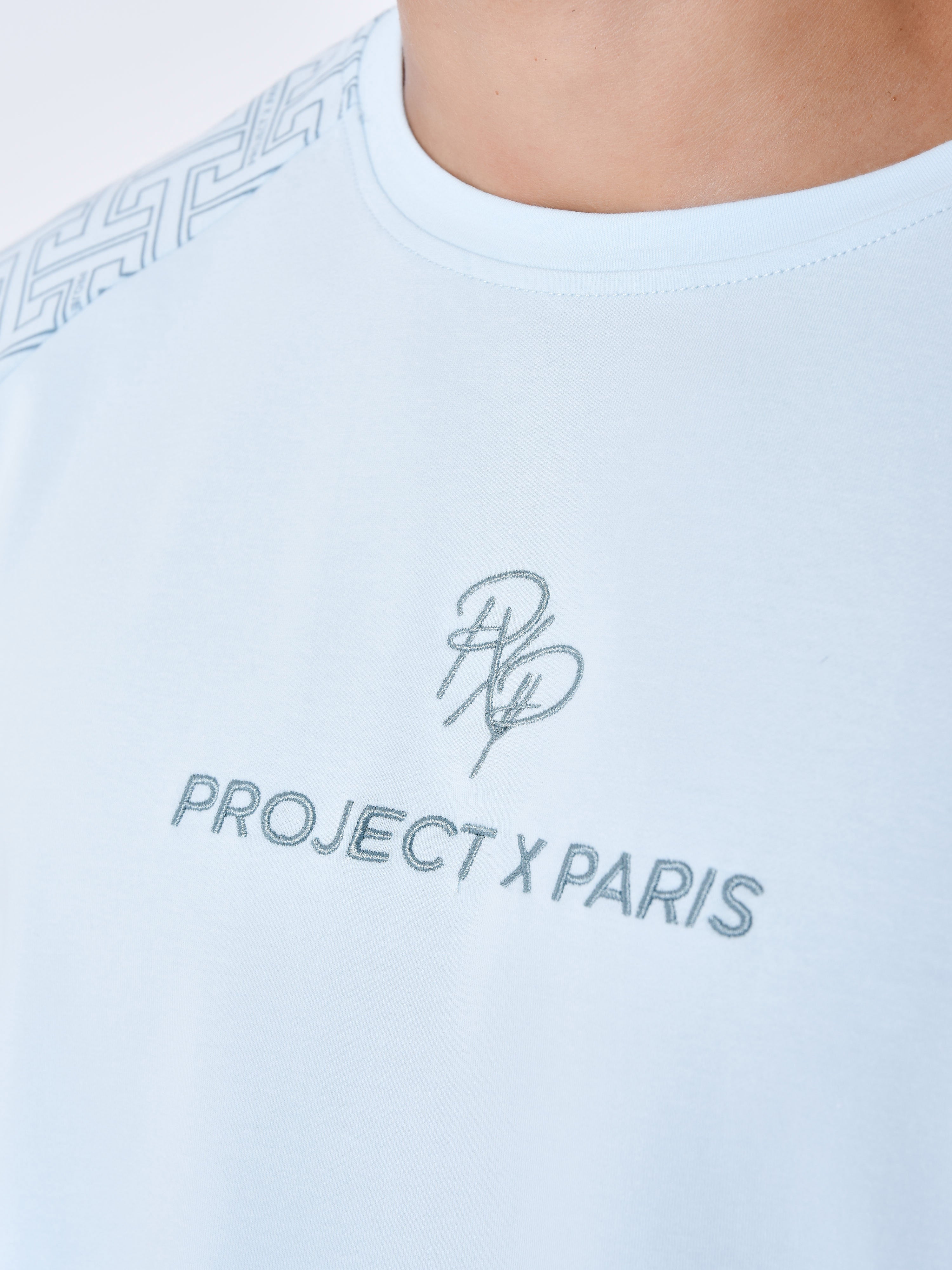 All over labyrinth sleeve T-shirt-5