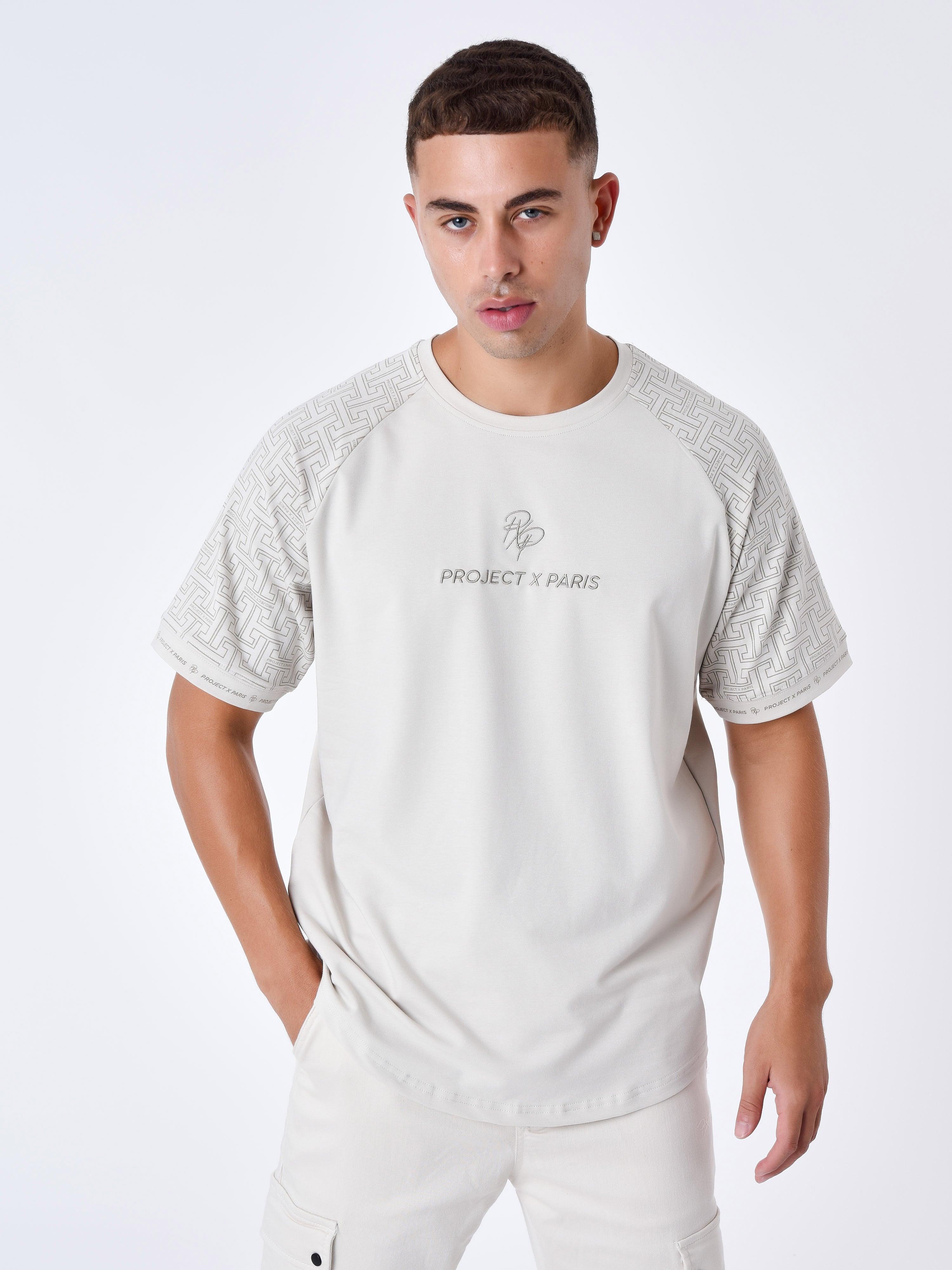 All over labyrinth sleeve T-shirt-1