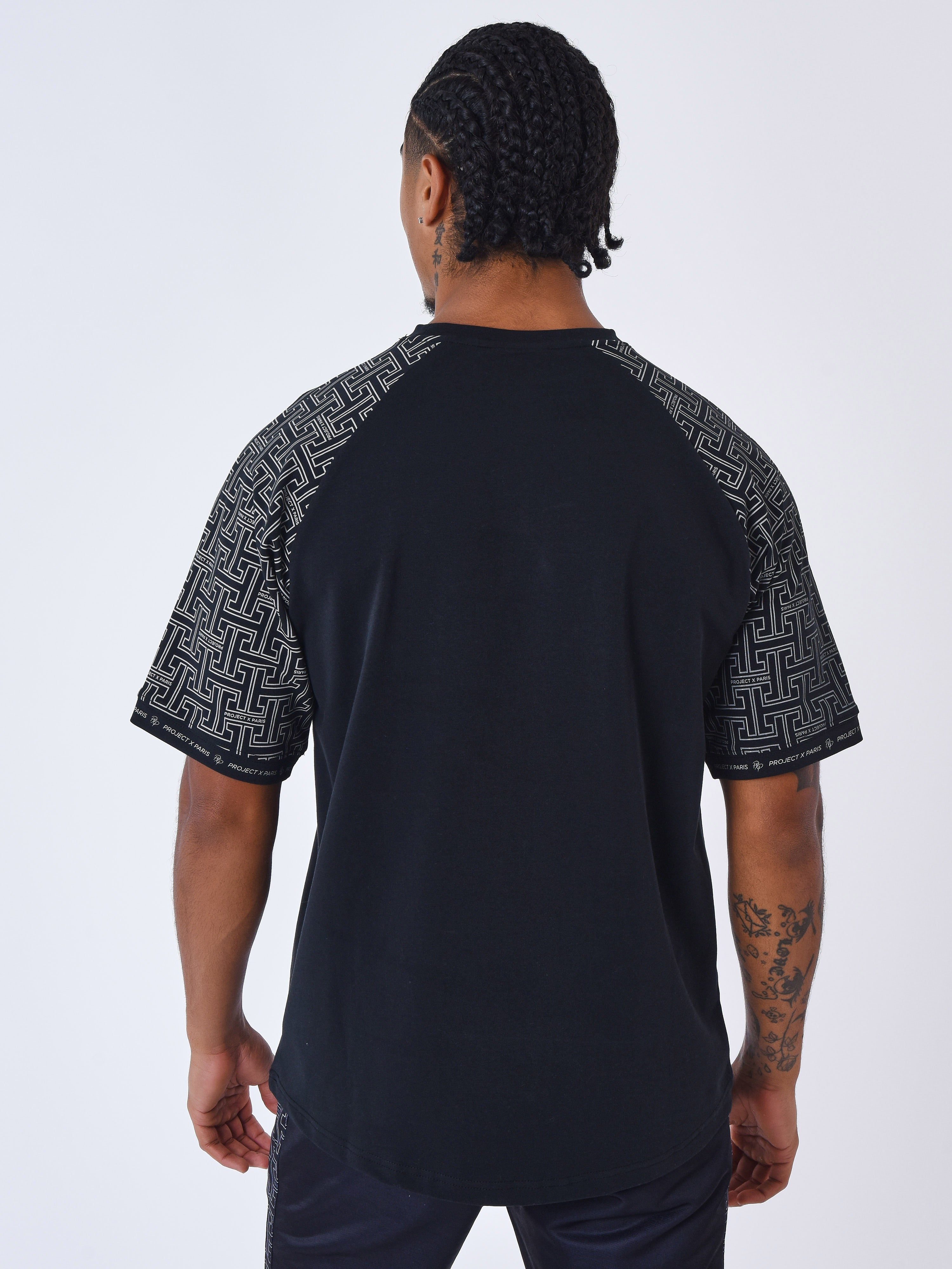 All over labyrinth sleeve T-shirt-2