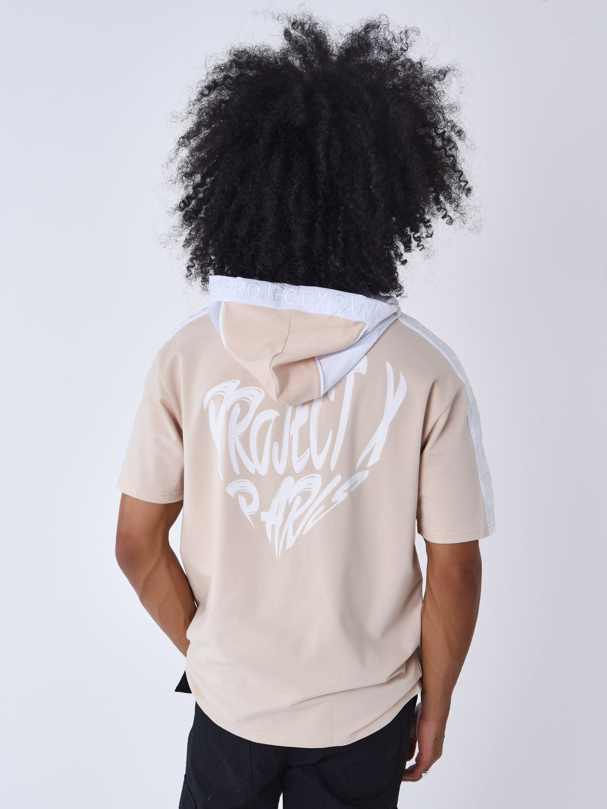 2310074-beige