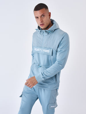 2322010-bleu-gris-modelshot