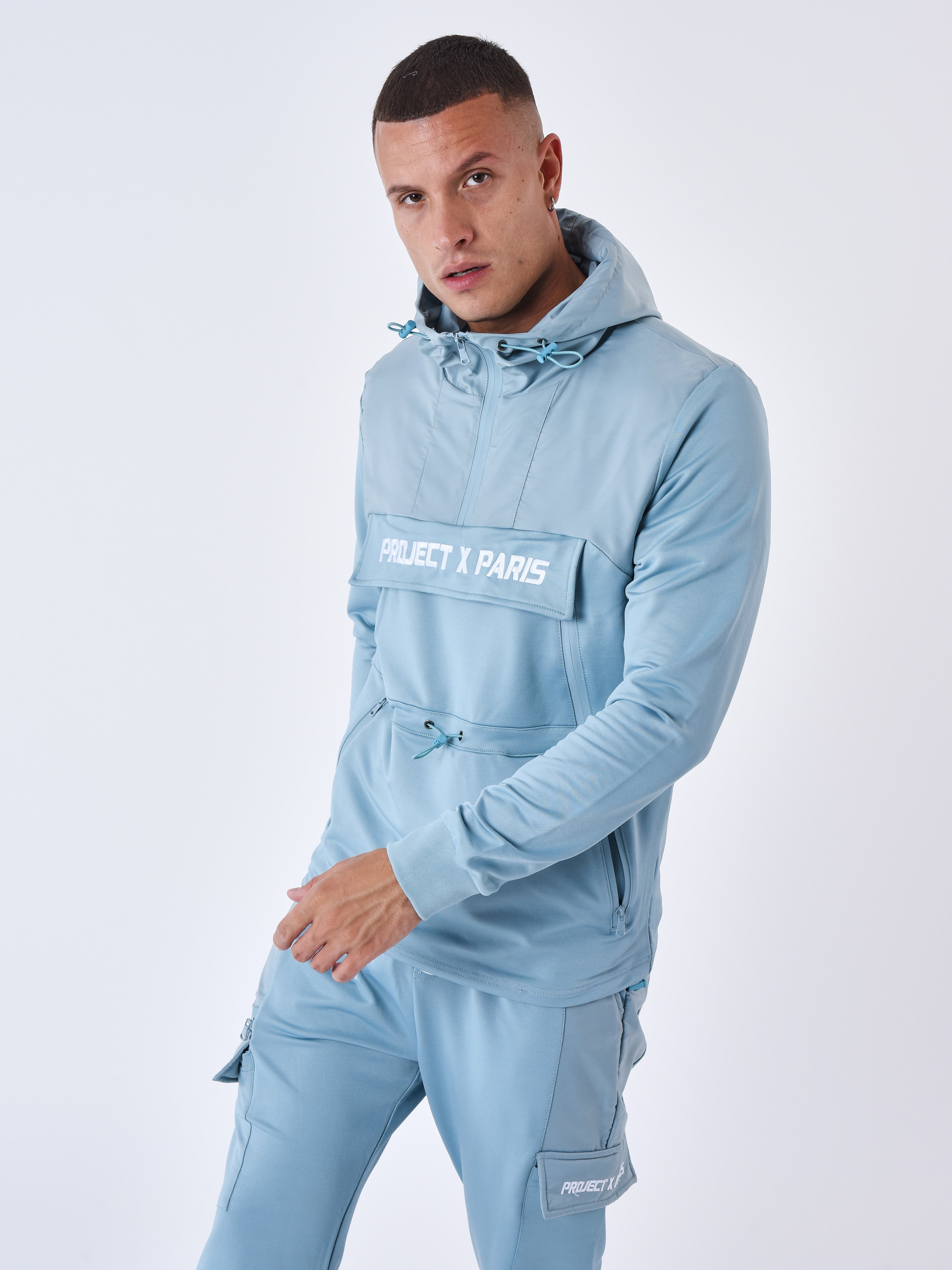 Sweat à Capuche style coupe vent-1