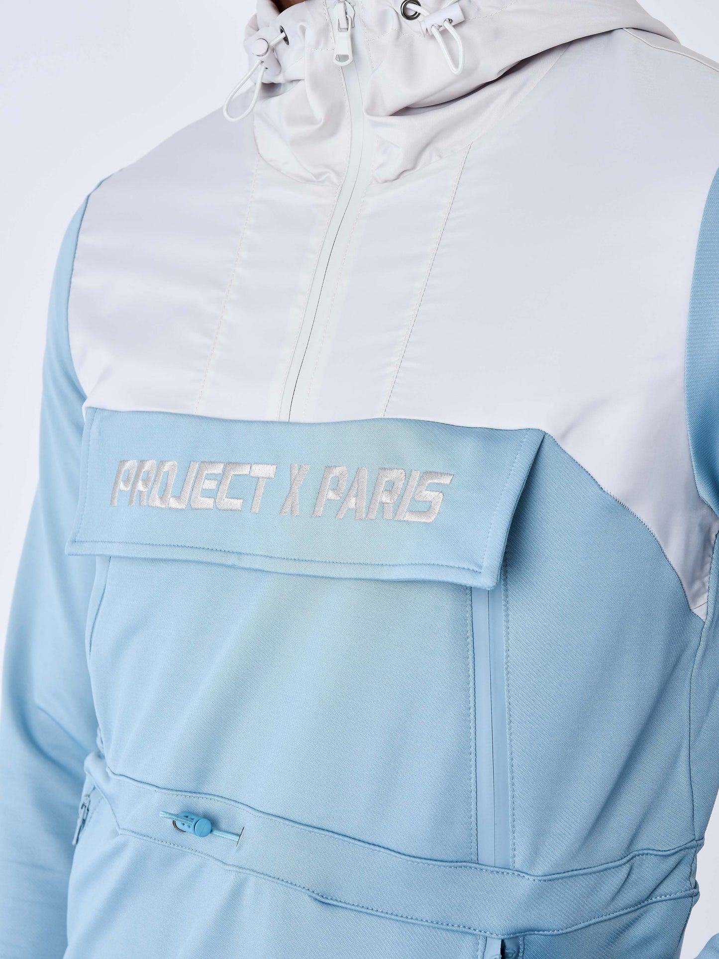 2322025-bleu-gris-detailshot