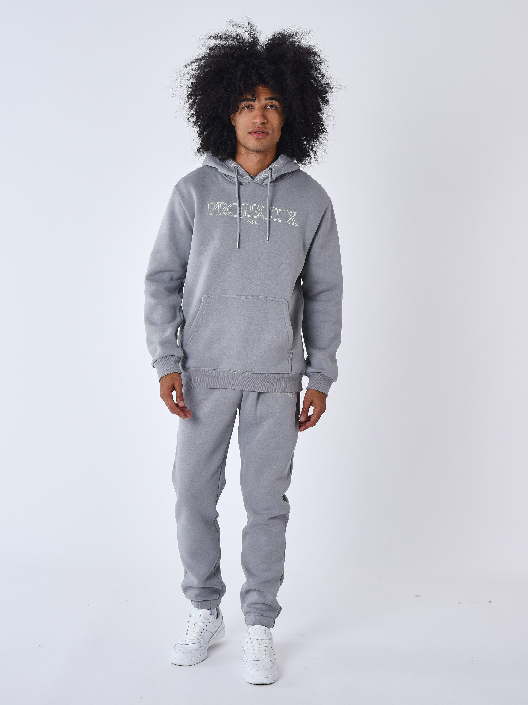 2322030-gris-clair-modelshot